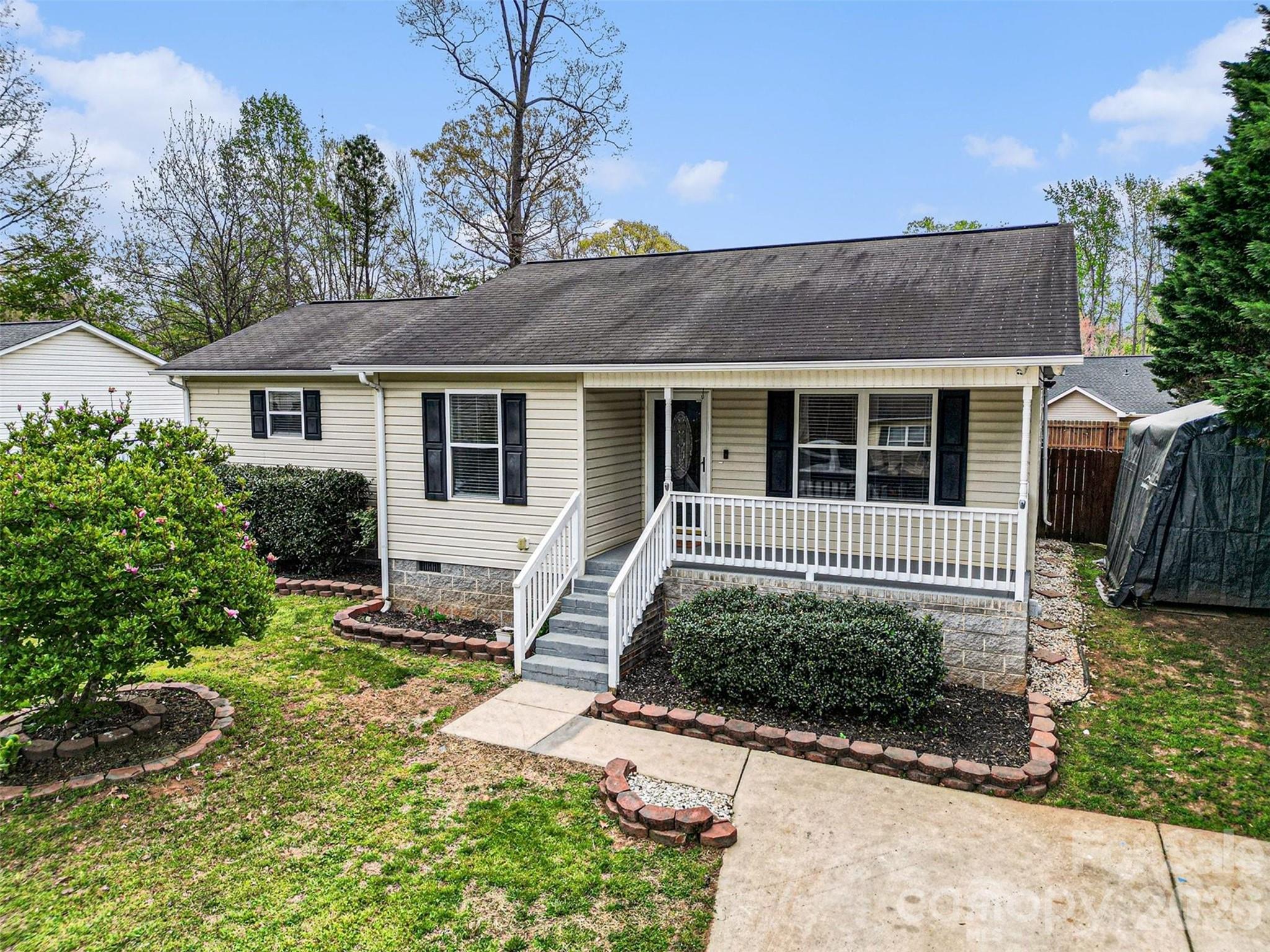 2519 Saluda Drive — Gastonia