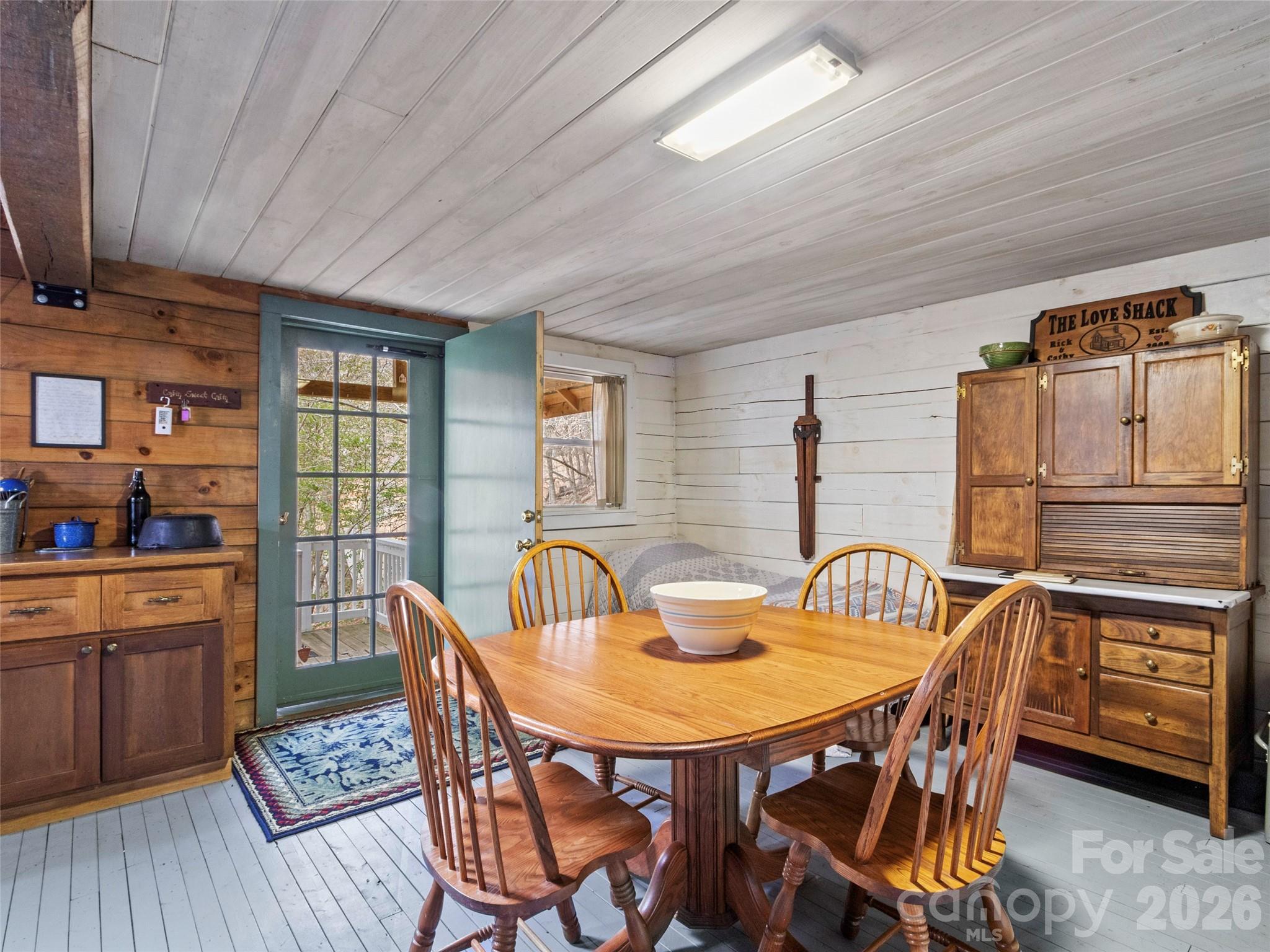 2701 Roses Branch Road — Bakersville