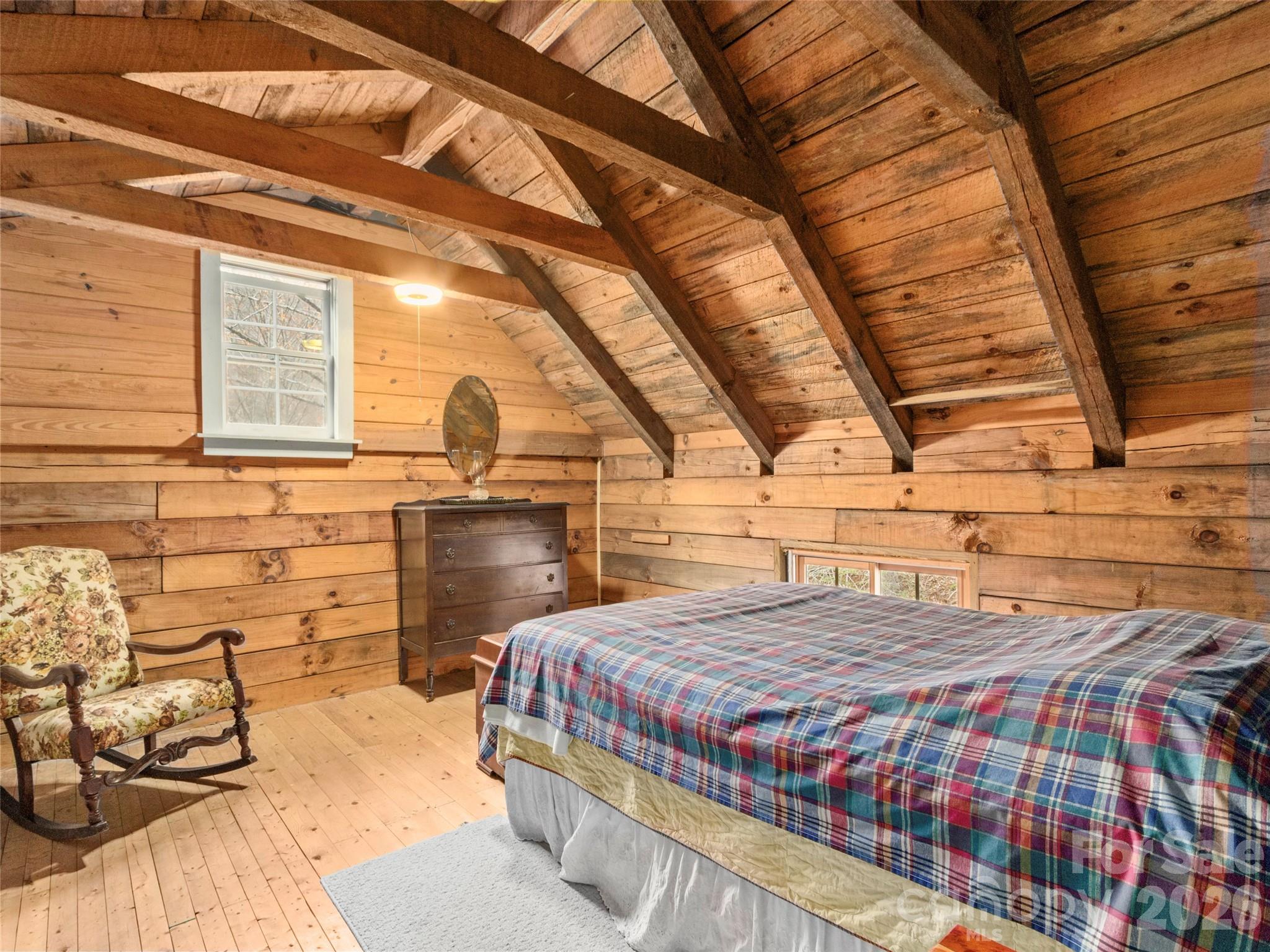 2701 Roses Branch Road — Bakersville