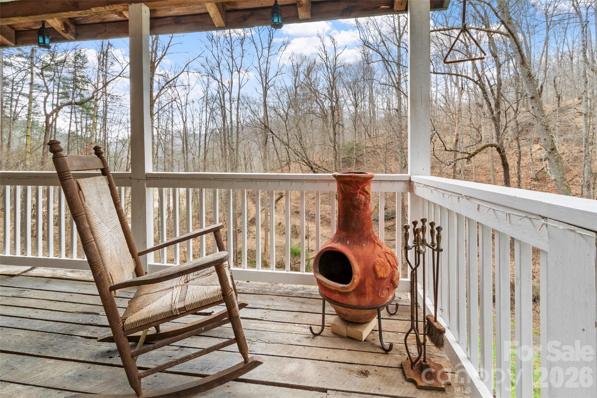 2701 Roses Branch Road — Bakersville