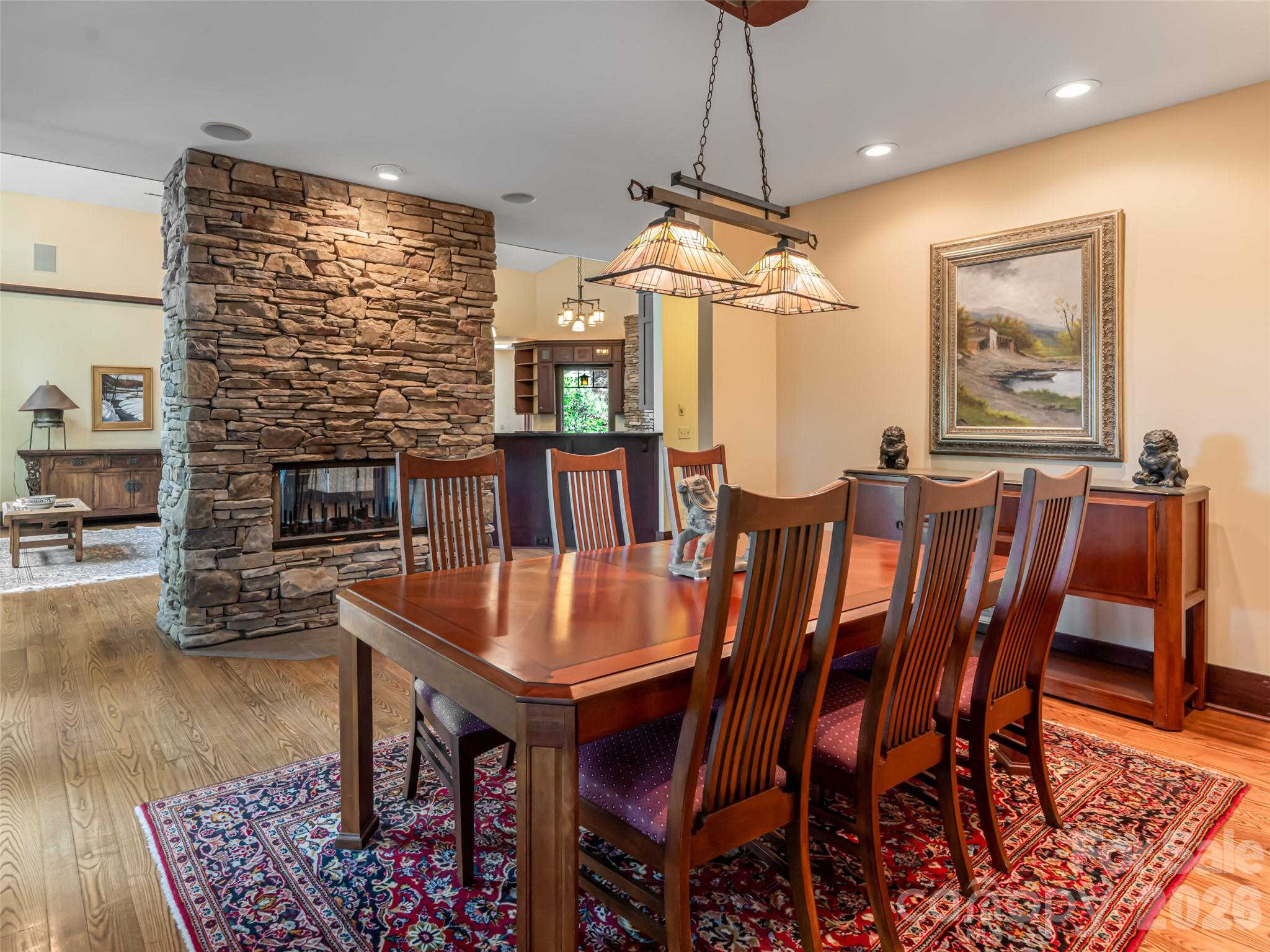 935 Whites Lake Boulevard — Saluda