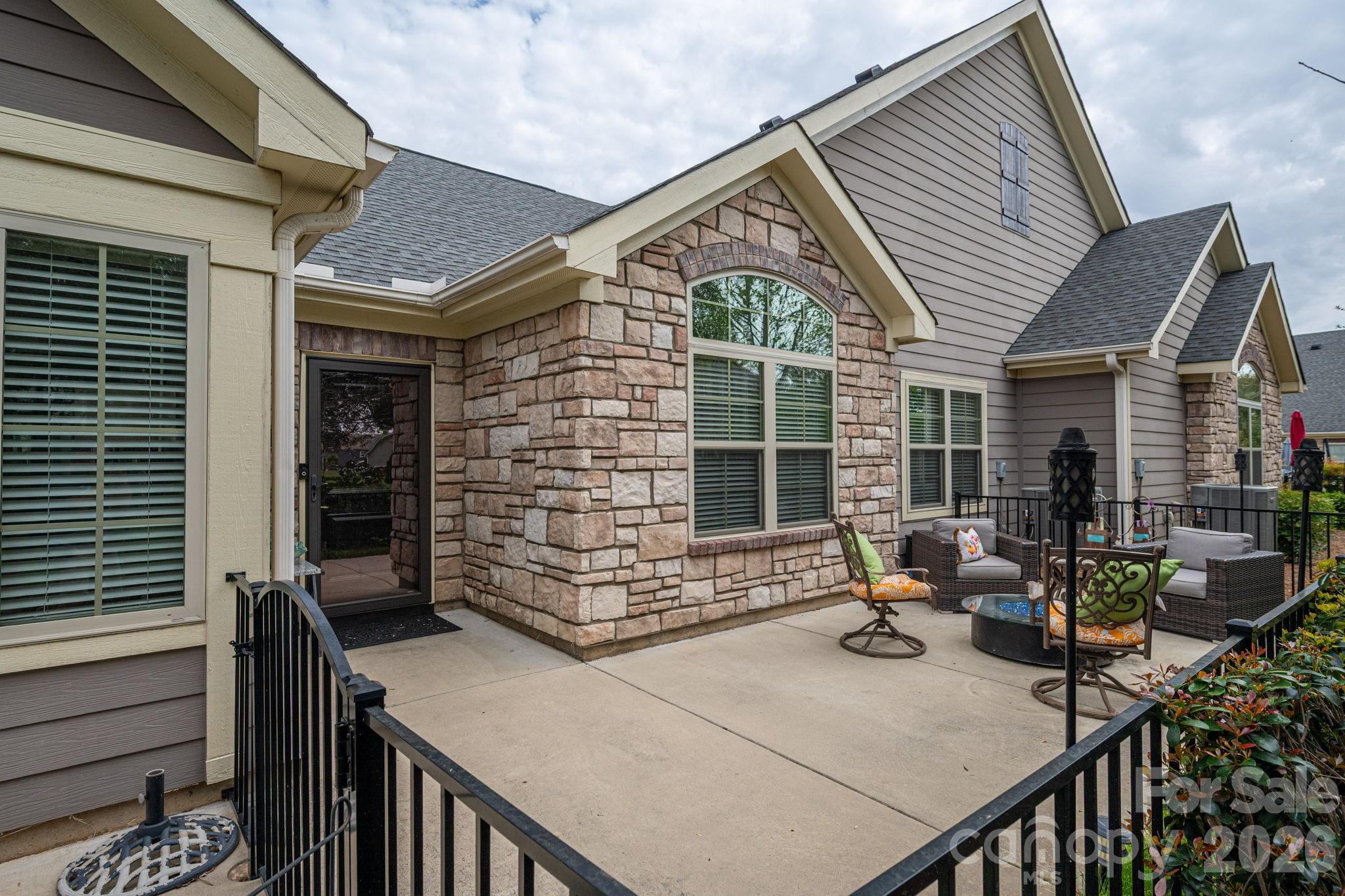 1434 Somersby Circle — Gastonia