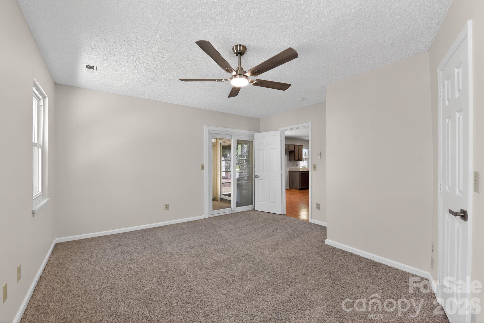 100 Steuben Drive — Huntersville