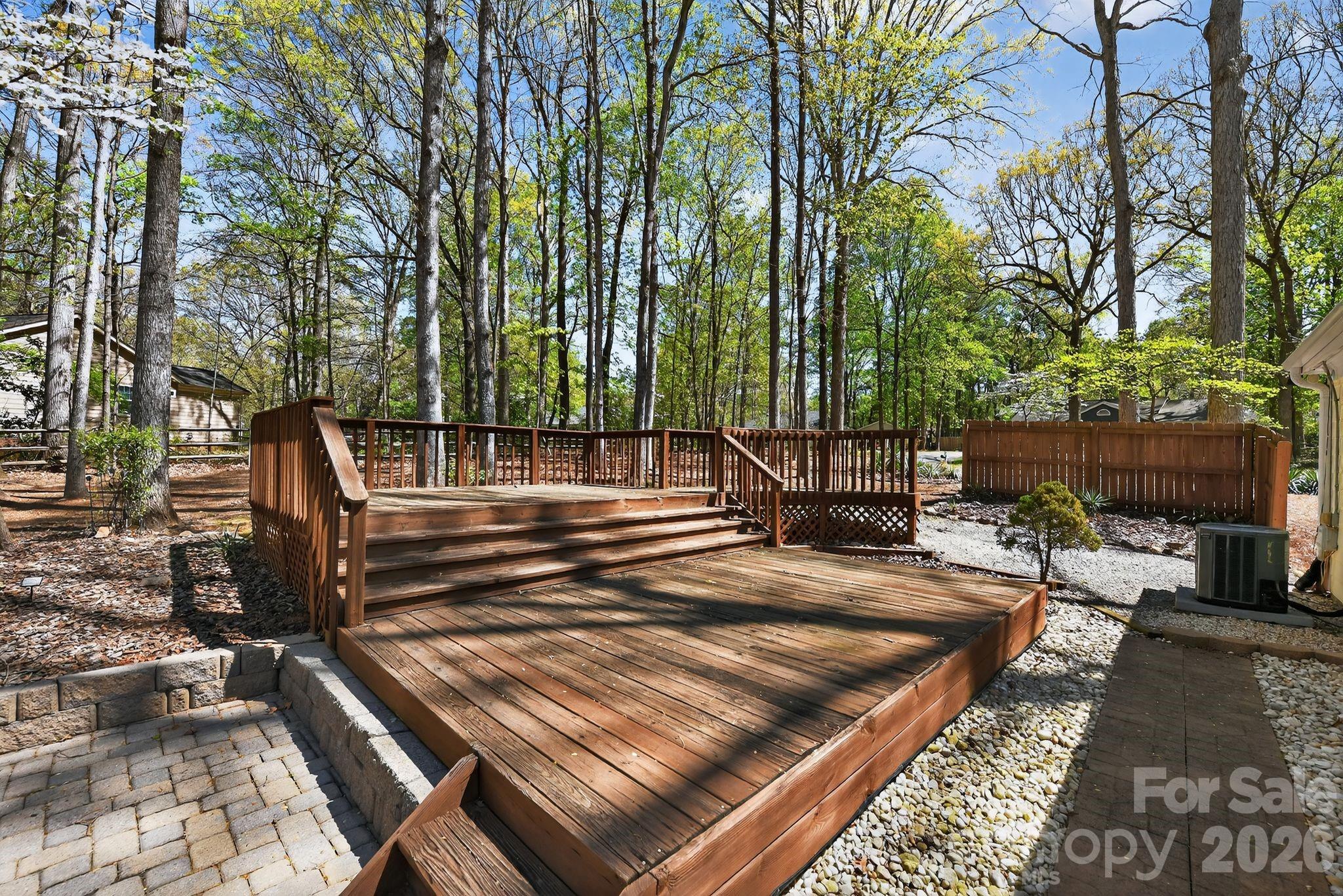 100 Steuben Drive — Huntersville
