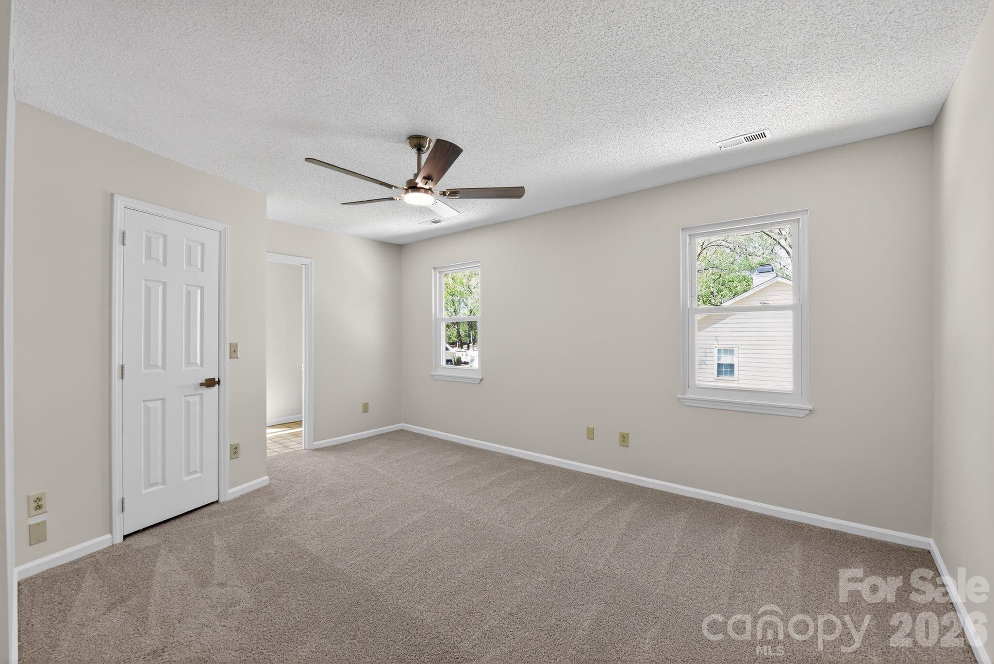 100 Steuben Drive — Huntersville