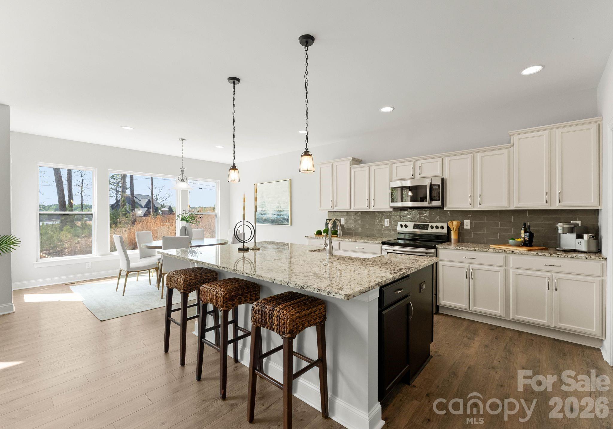 13701 Petworth Court — Charlotte
