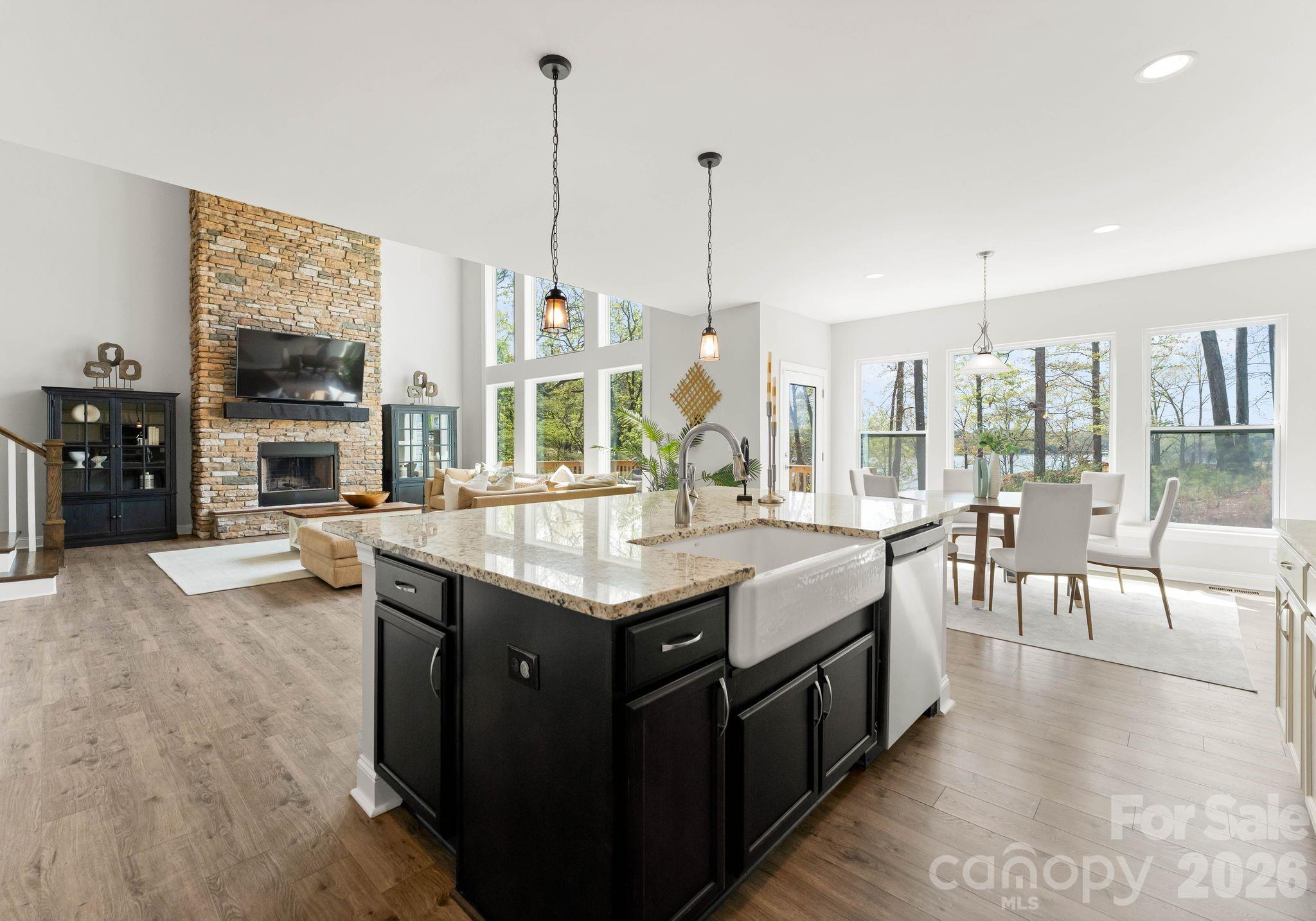 13701 Petworth Court — Charlotte