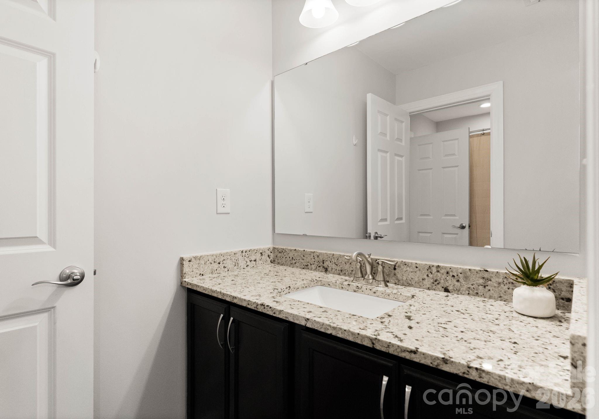 13701 Petworth Court — Charlotte