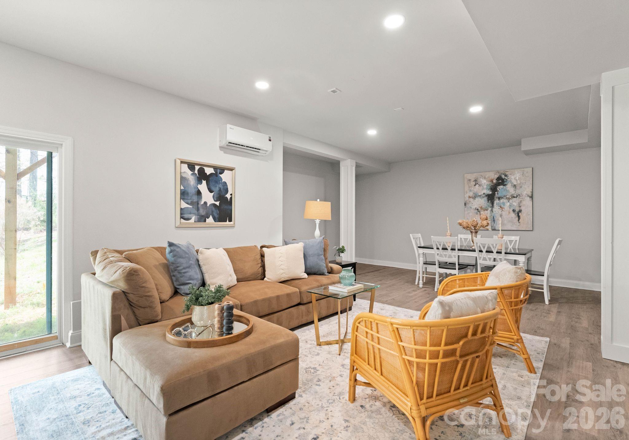 13701 Petworth Court — Charlotte