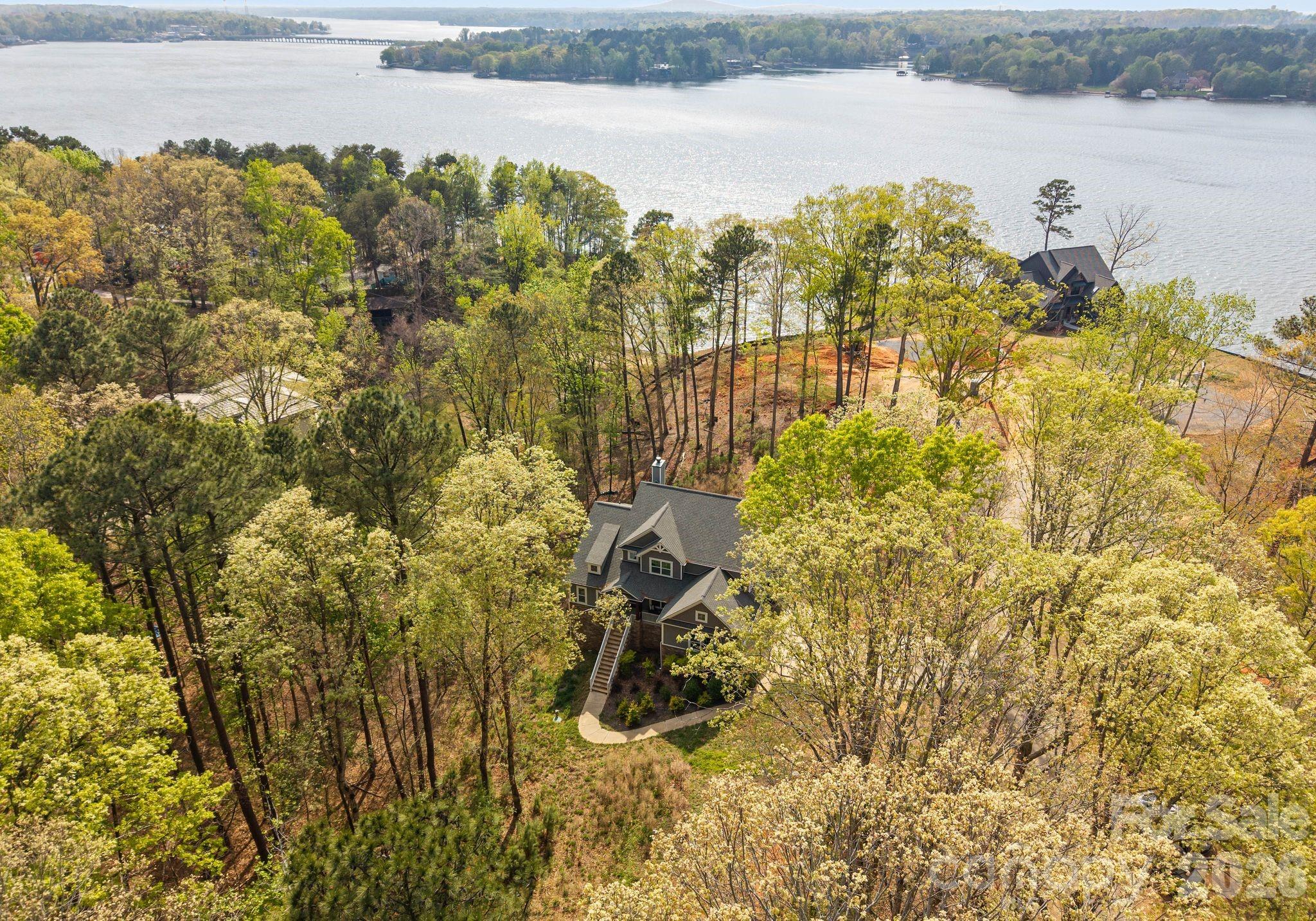 13701 Petworth Court — Charlotte