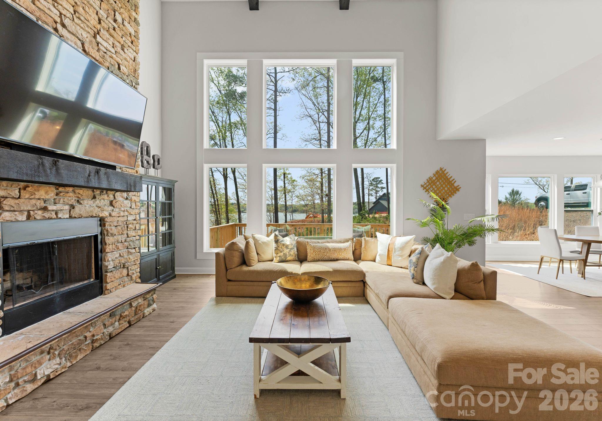 13701 Petworth Court — Charlotte