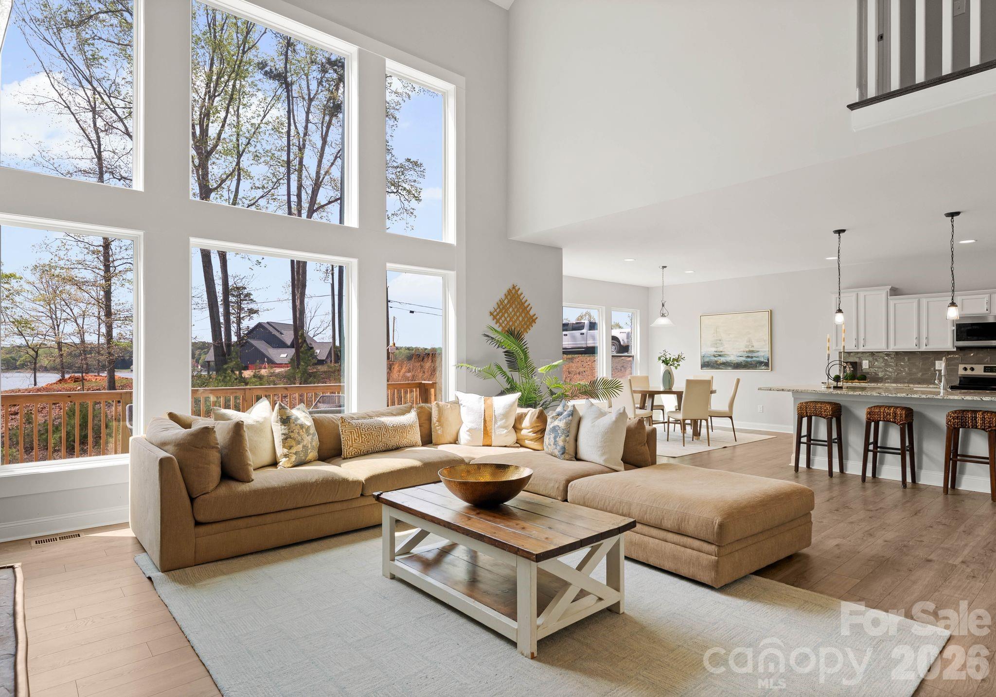 13701 Petworth Court — Charlotte