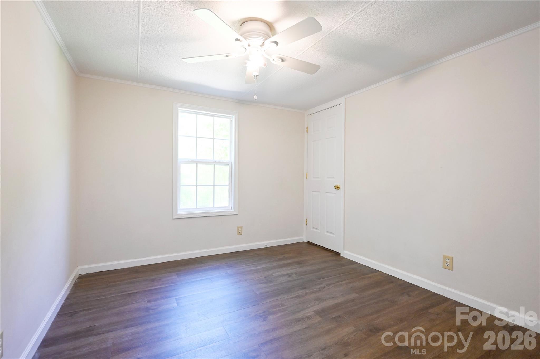 1415 Smith Woods Lane — Hickory Grove