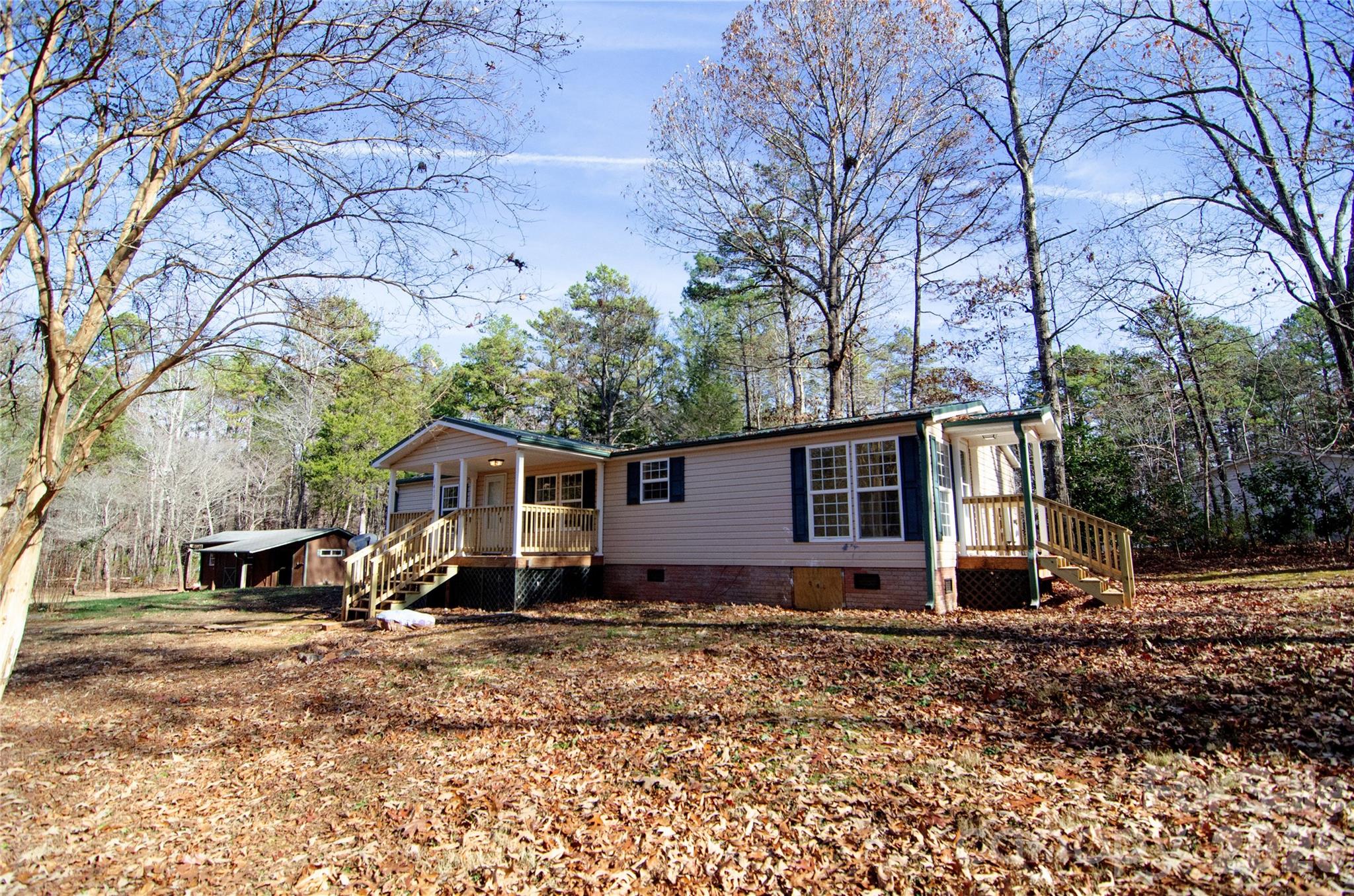 1415 Smith Woods Lane — Hickory Grove