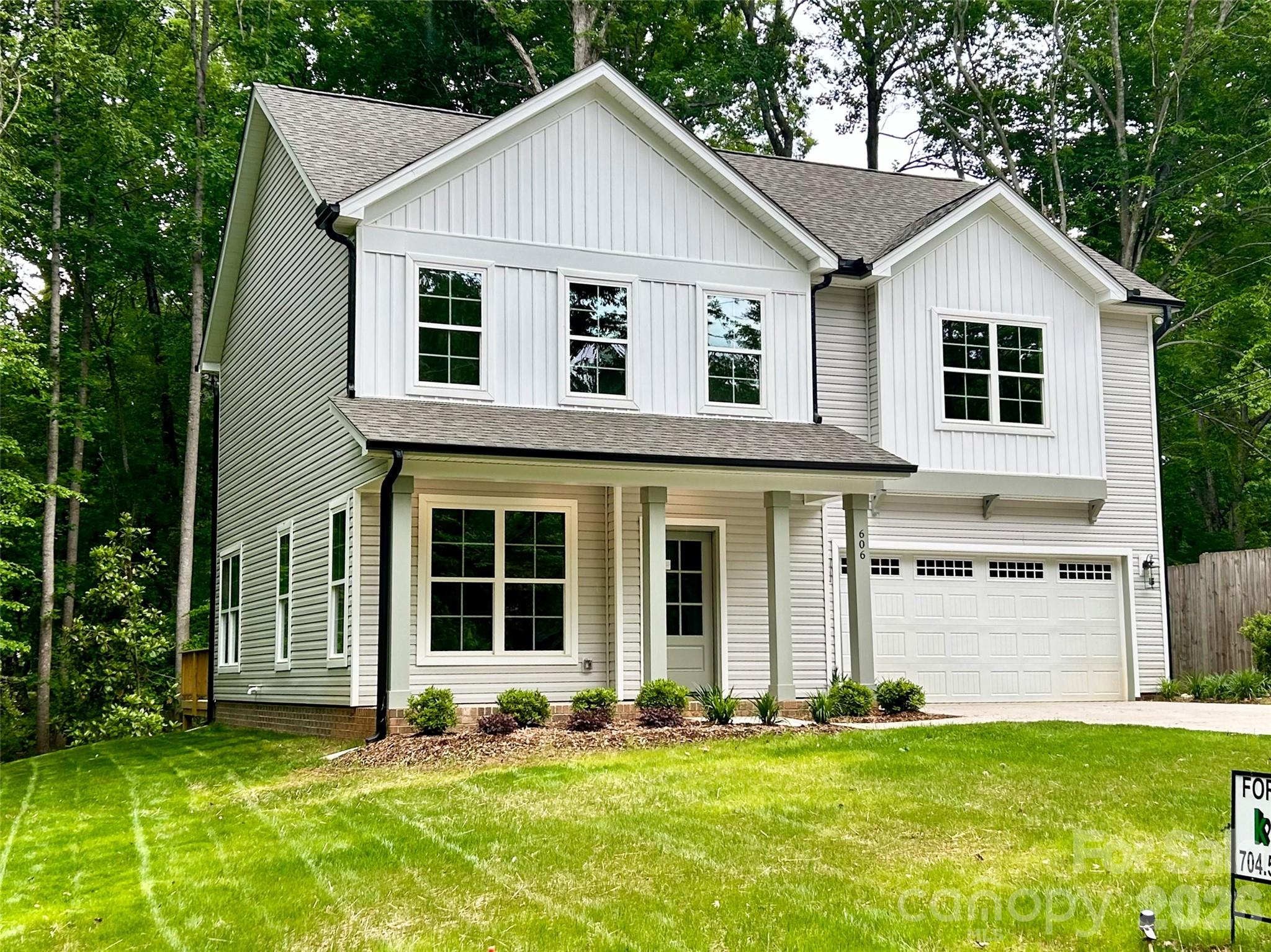 606 Teresa Circle — Waxhaw