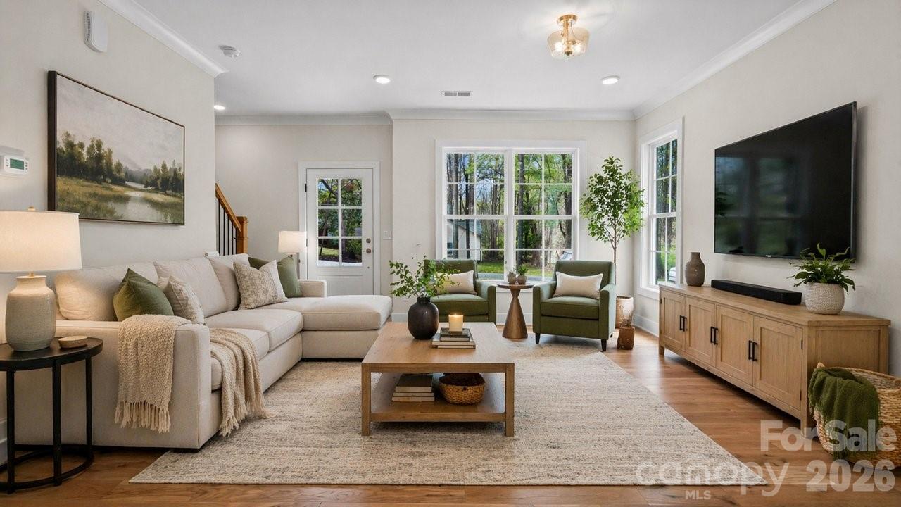 606 Teresa Circle — Waxhaw