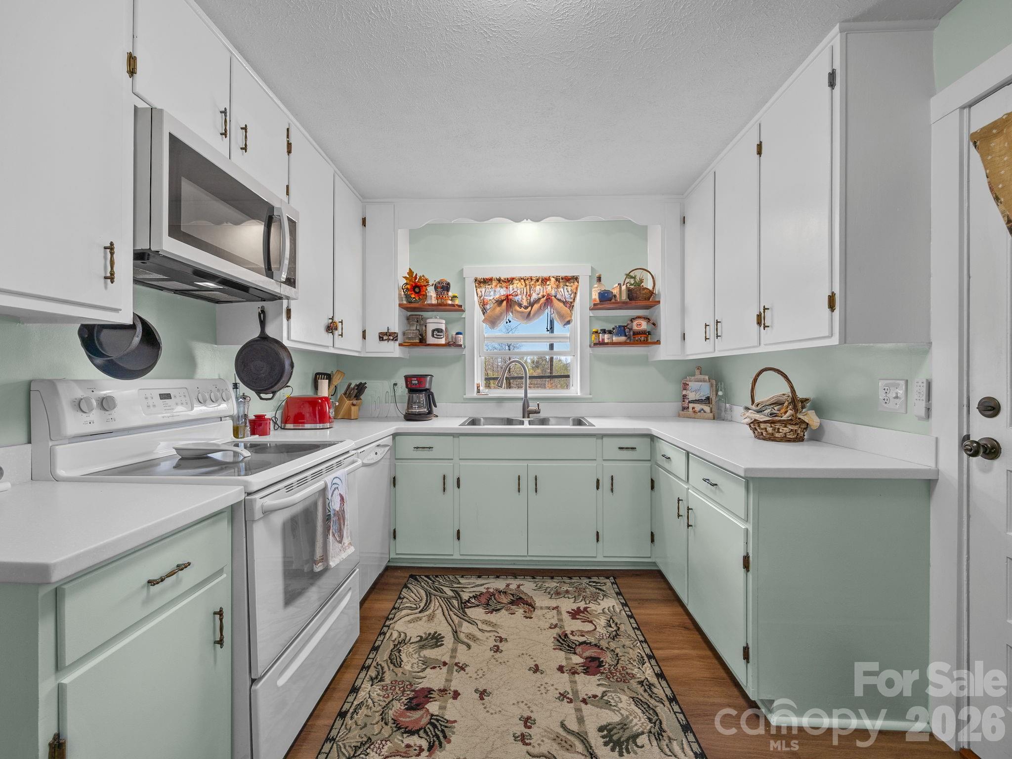 1434 Lake Adger Road — Mill Spring