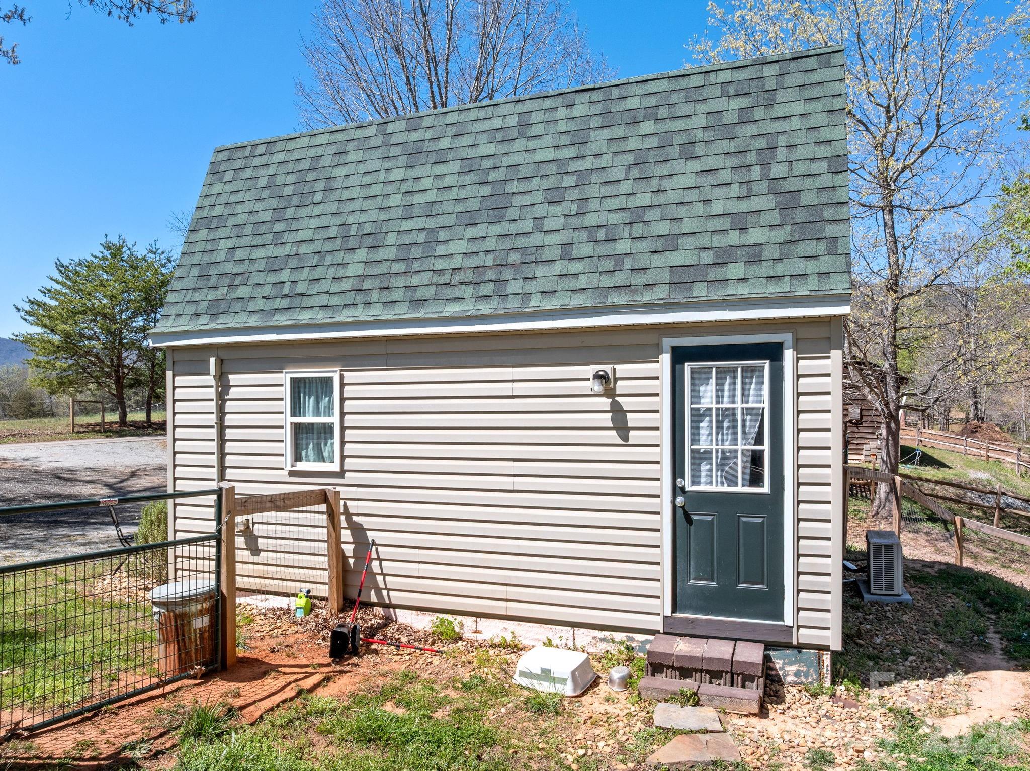 1434 Lake Adger Road — Mill Spring
