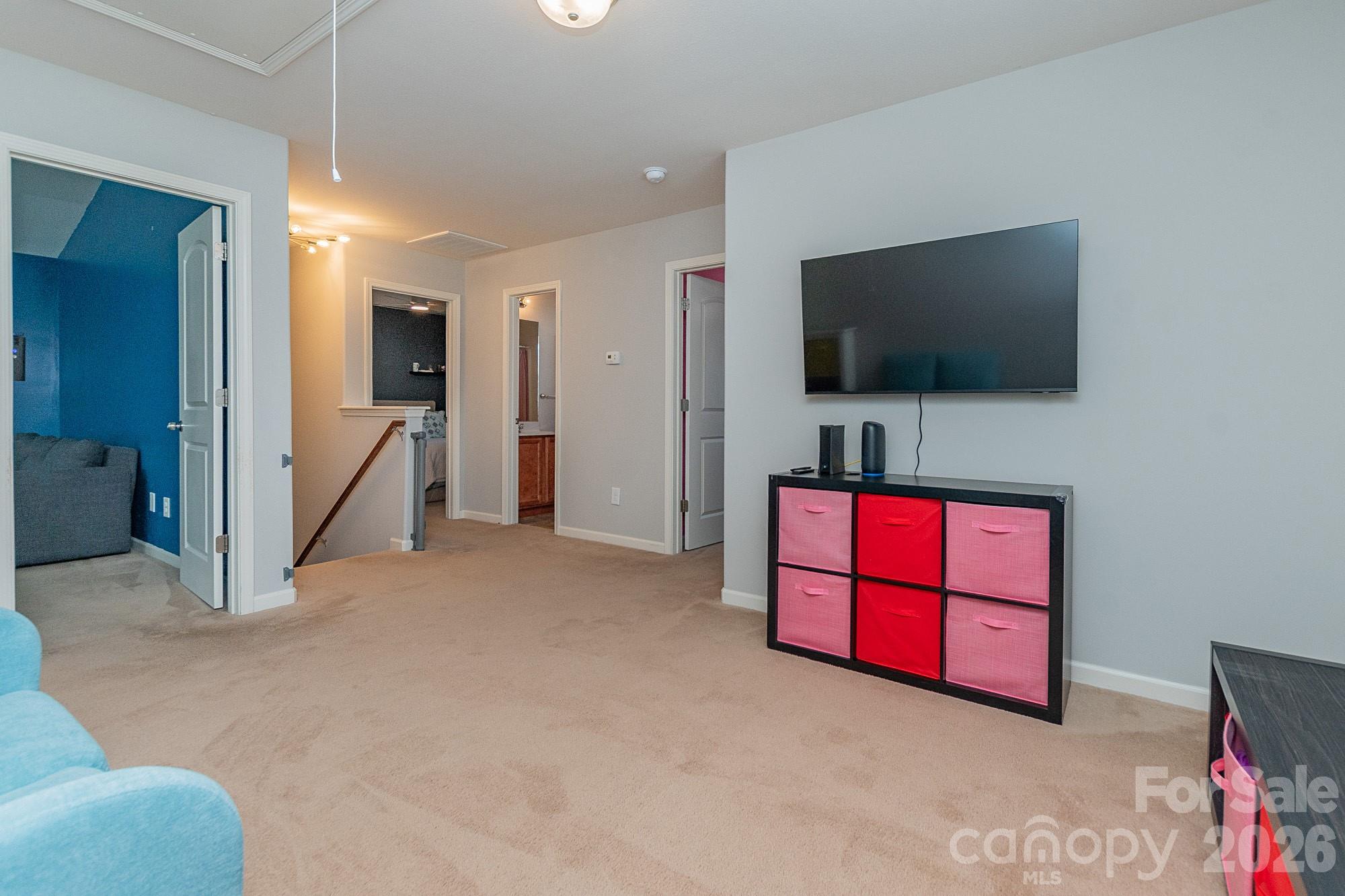 501 Caden Village Circle — Lexington