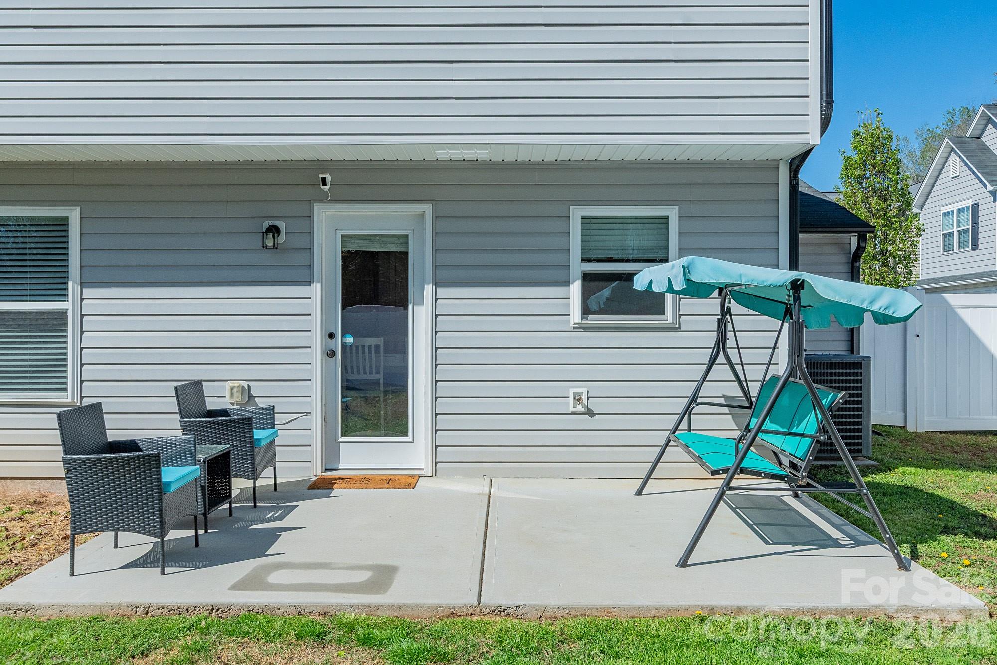 501 Caden Village Circle — Lexington