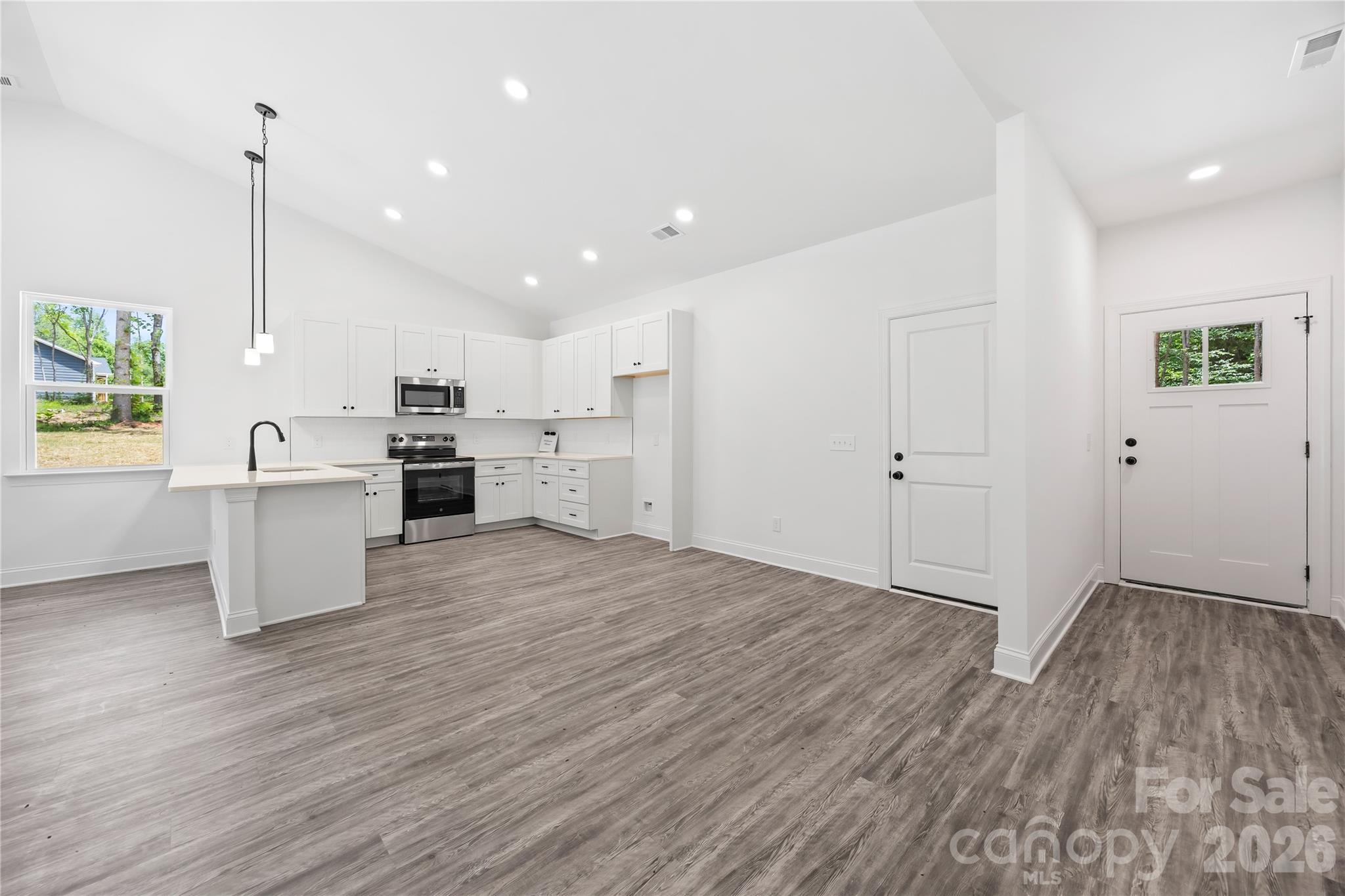 136 Coolbrook Road — Statesville