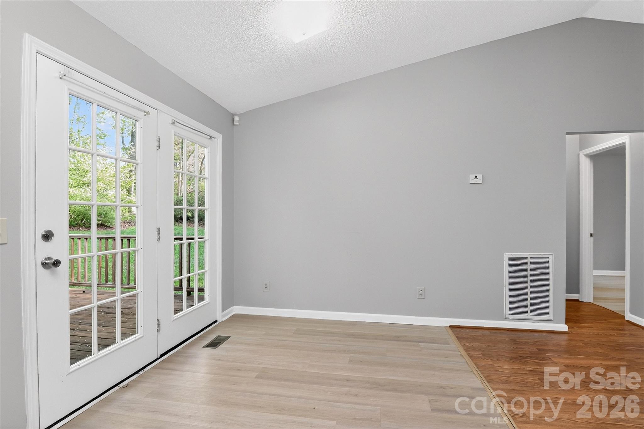 174 Overcreek Road — Mooresville