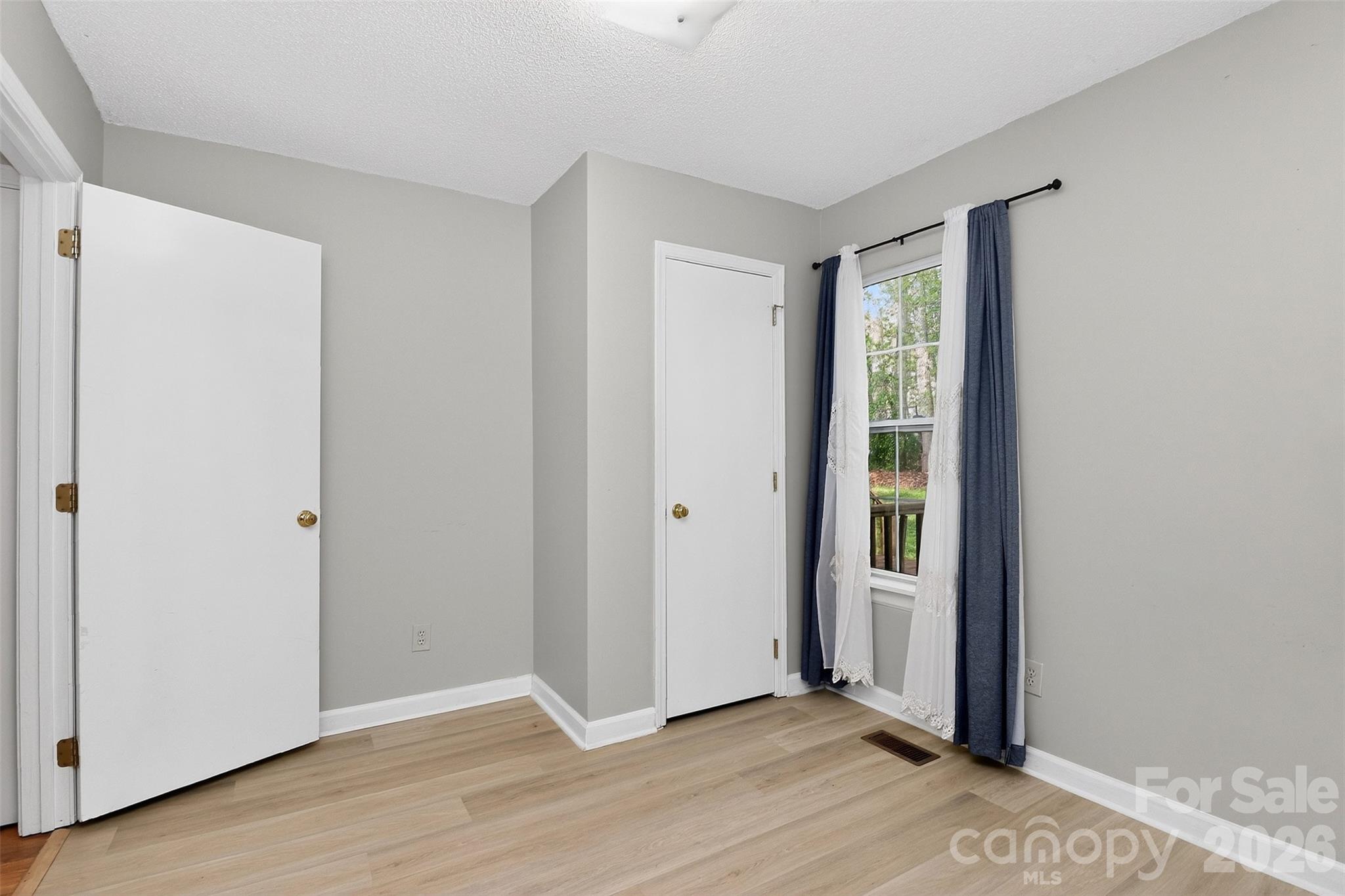 174 Overcreek Road — Mooresville