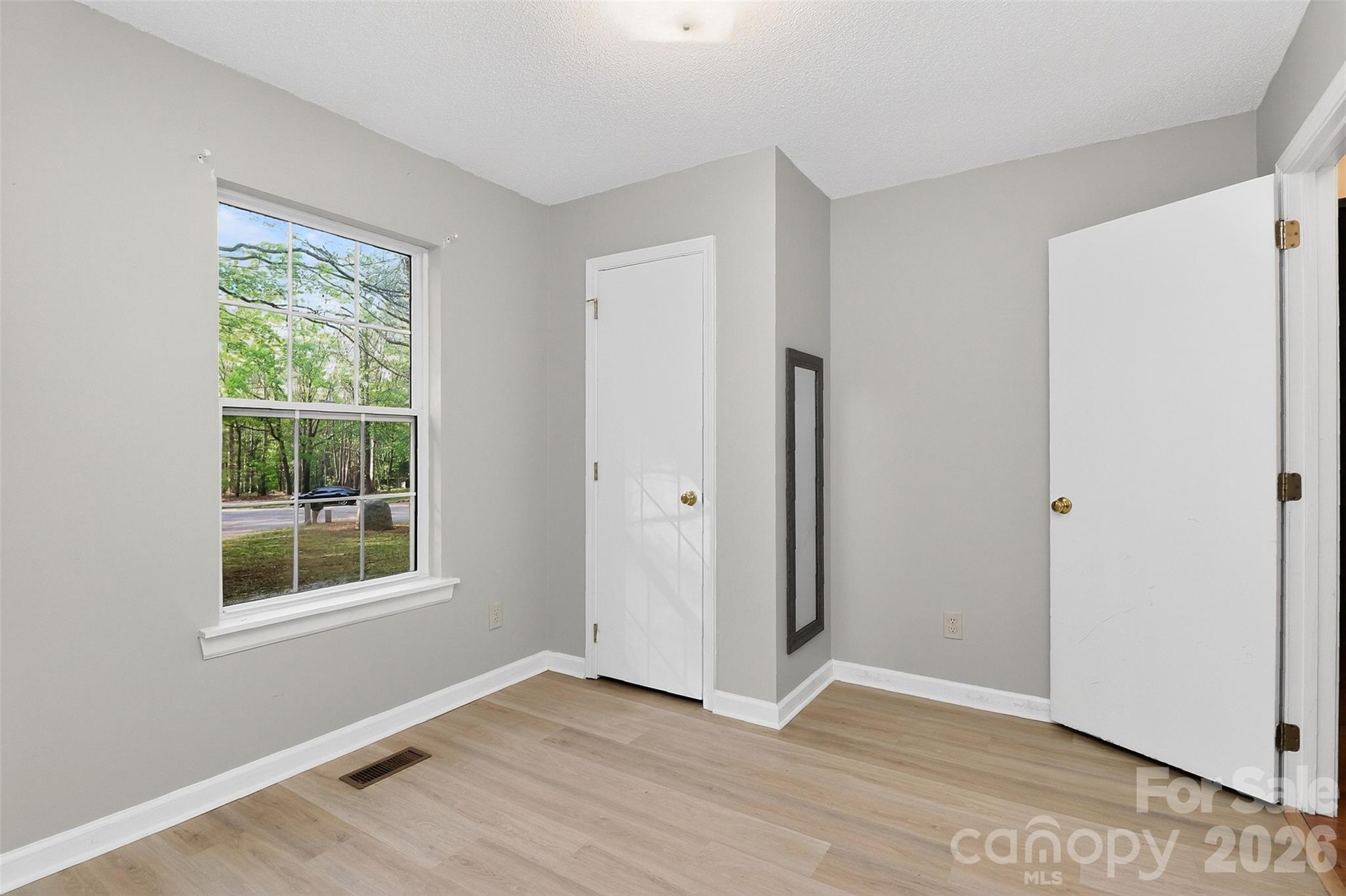 174 Overcreek Road — Mooresville
