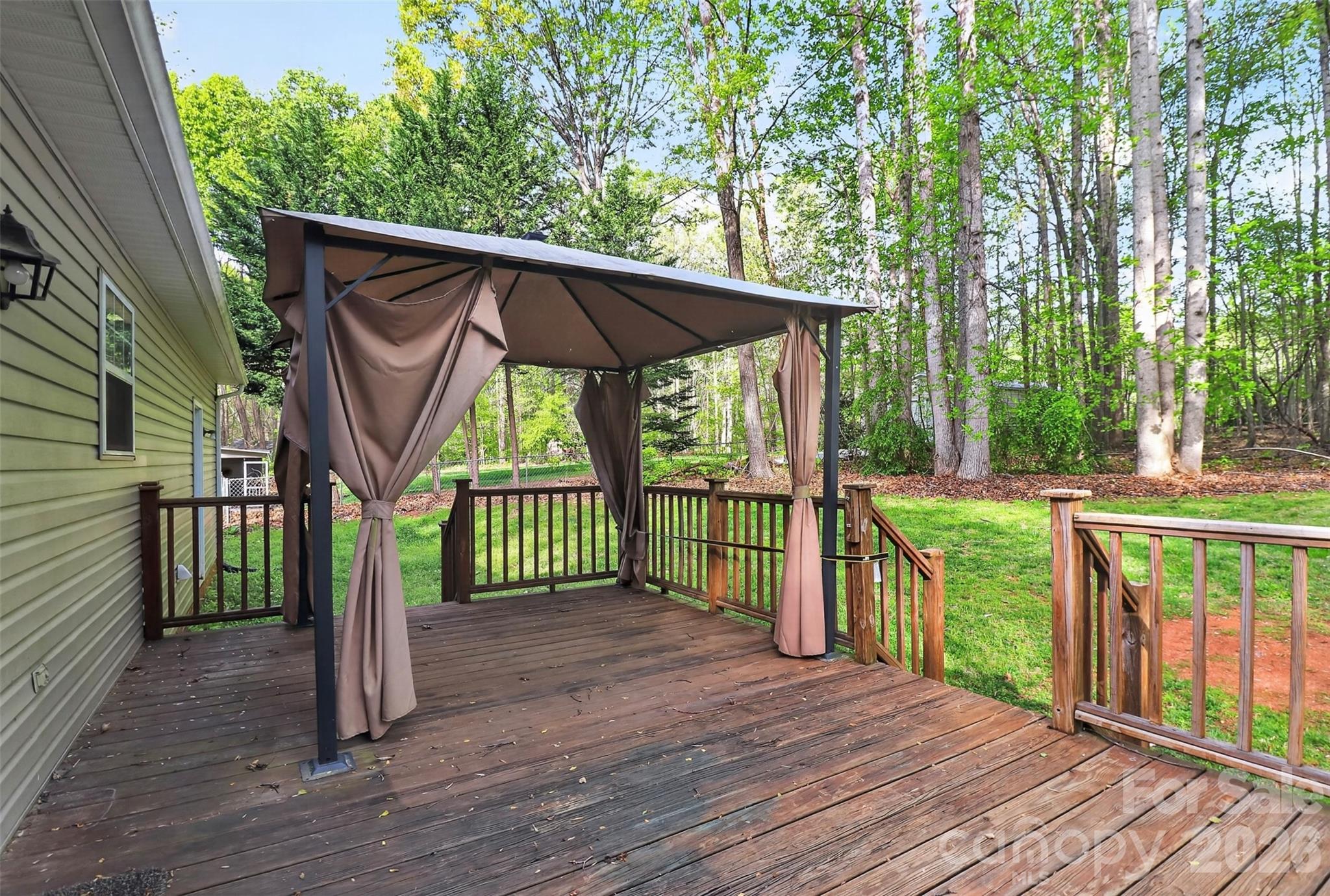 174 Overcreek Road — Mooresville
