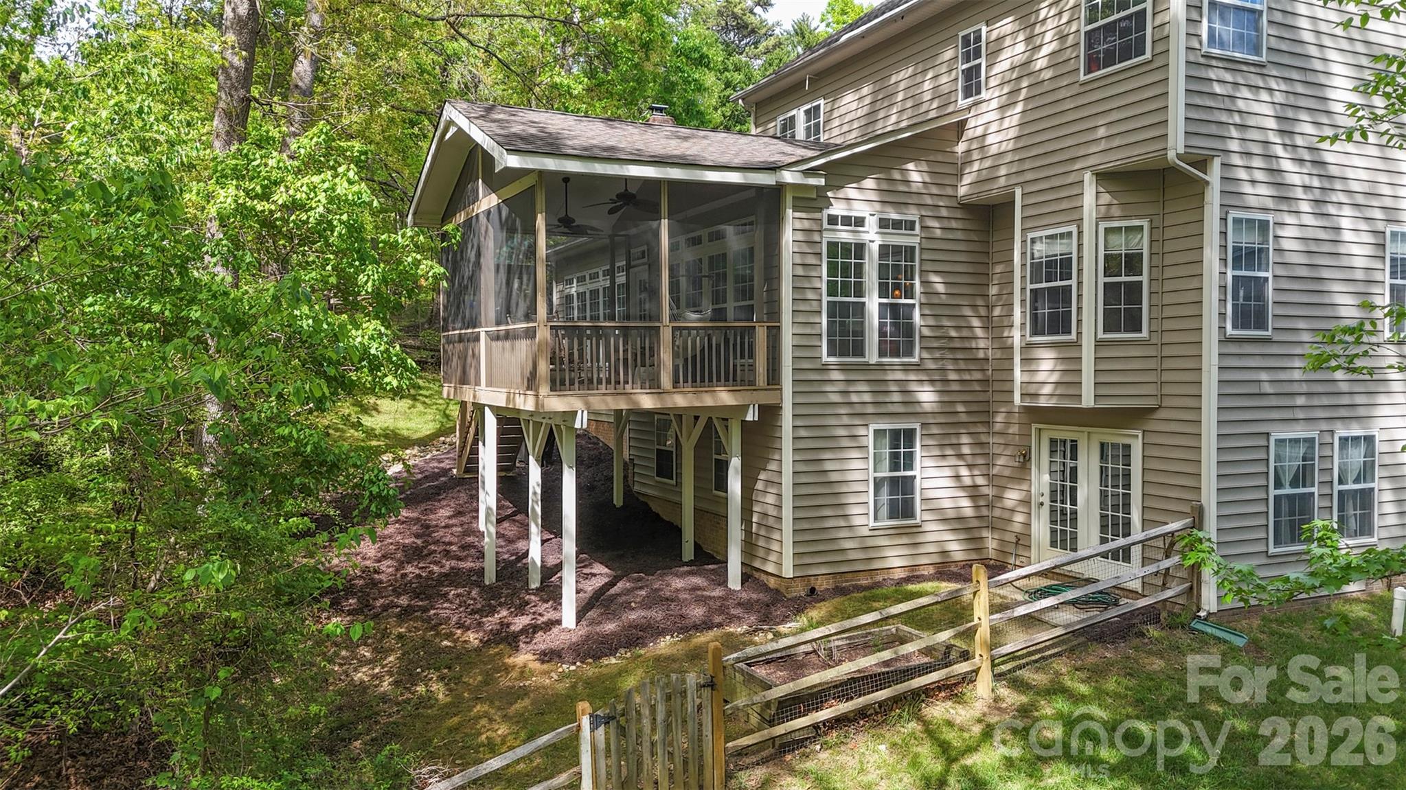 7900 Wilby Hollow Drive — Charlotte