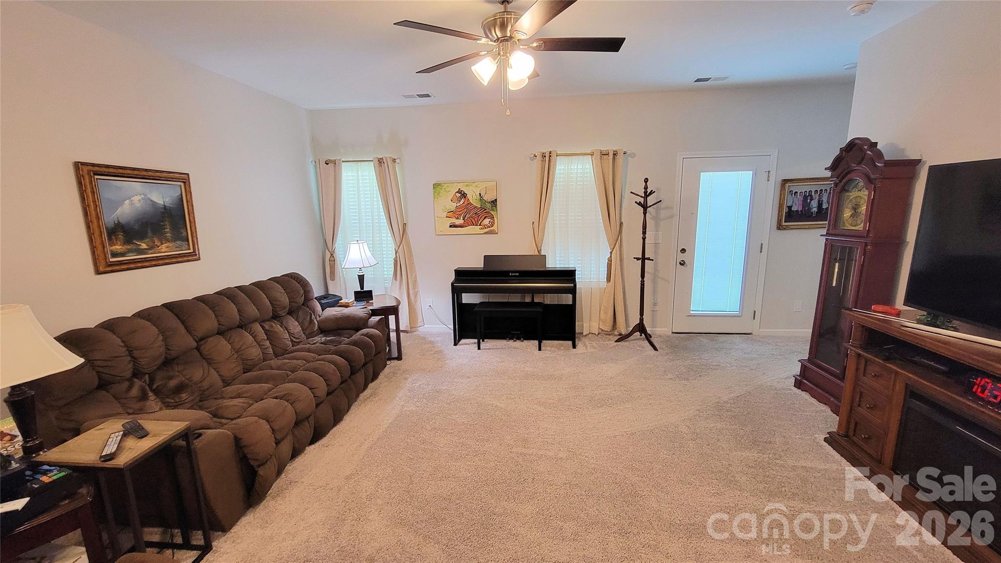 343 Ox Bow Circle — Mount Holly