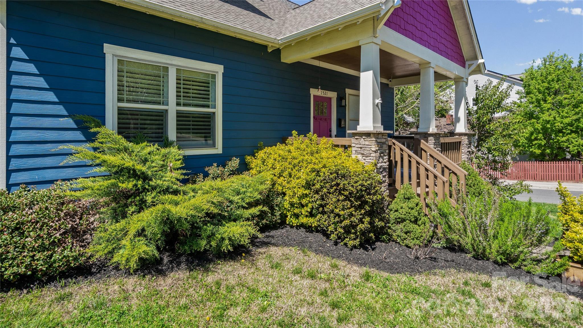 1521 Seigle Avenue — Charlotte
