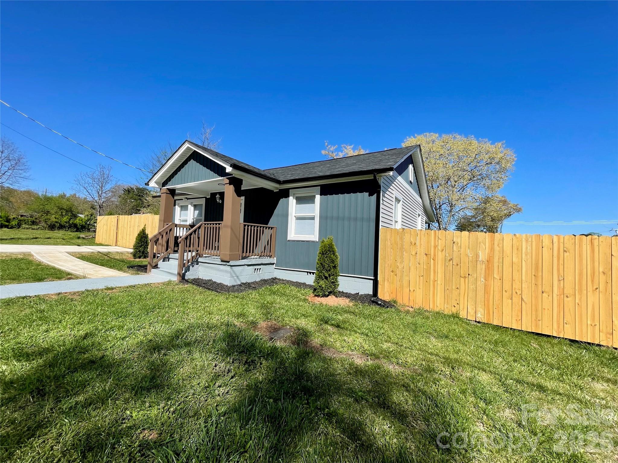 309 River Street — High Shoals