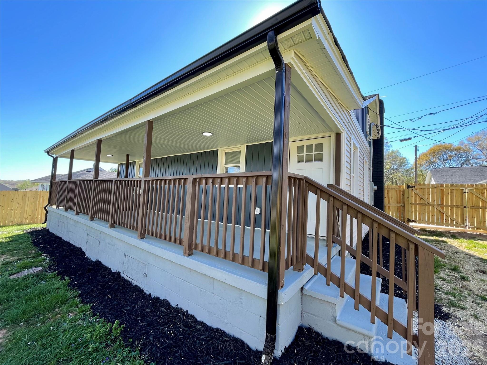 309 River Street — High Shoals
