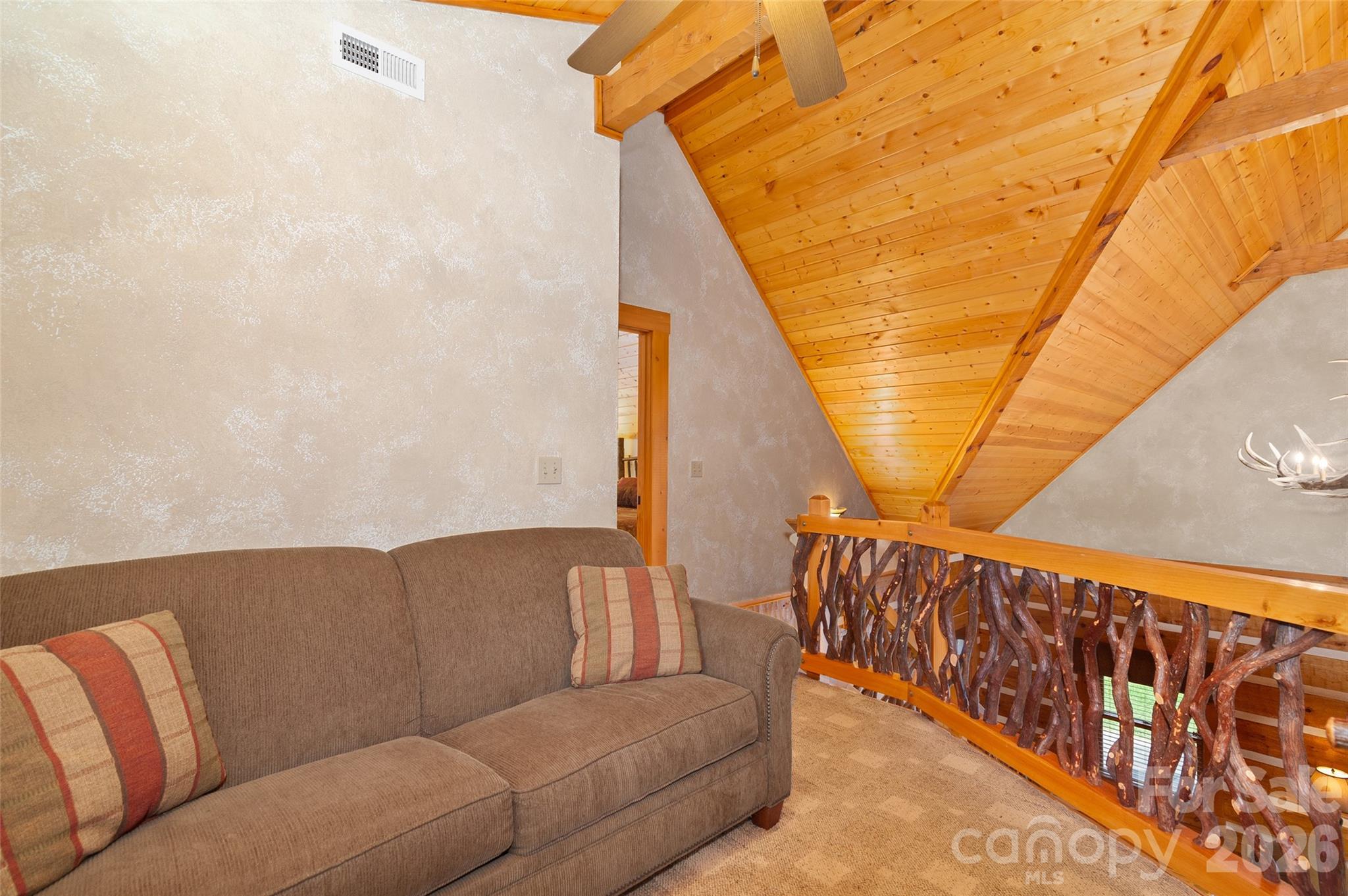 18 Rachels Circle — Maggie Valley