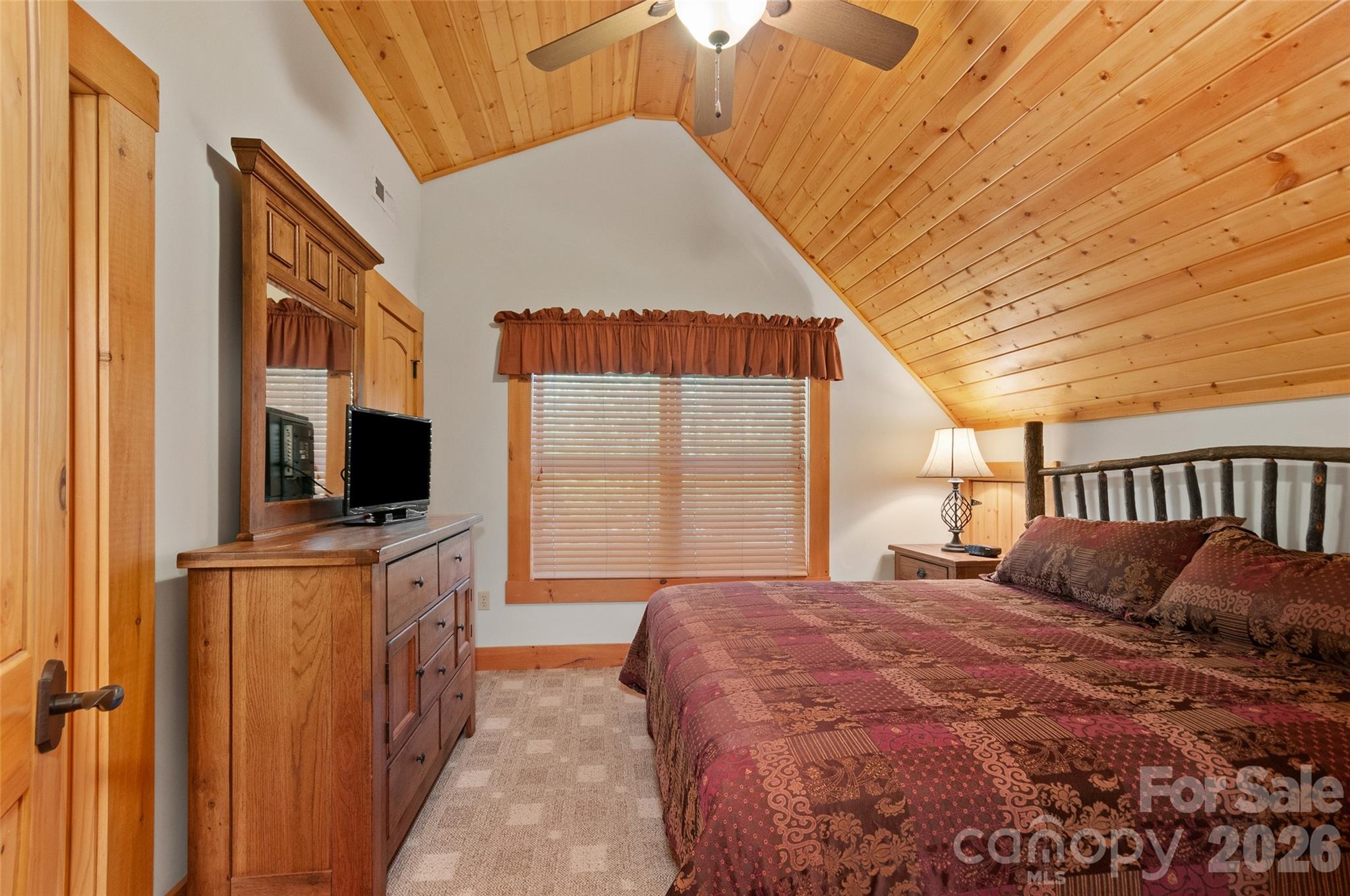 18 Rachels Circle — Maggie Valley