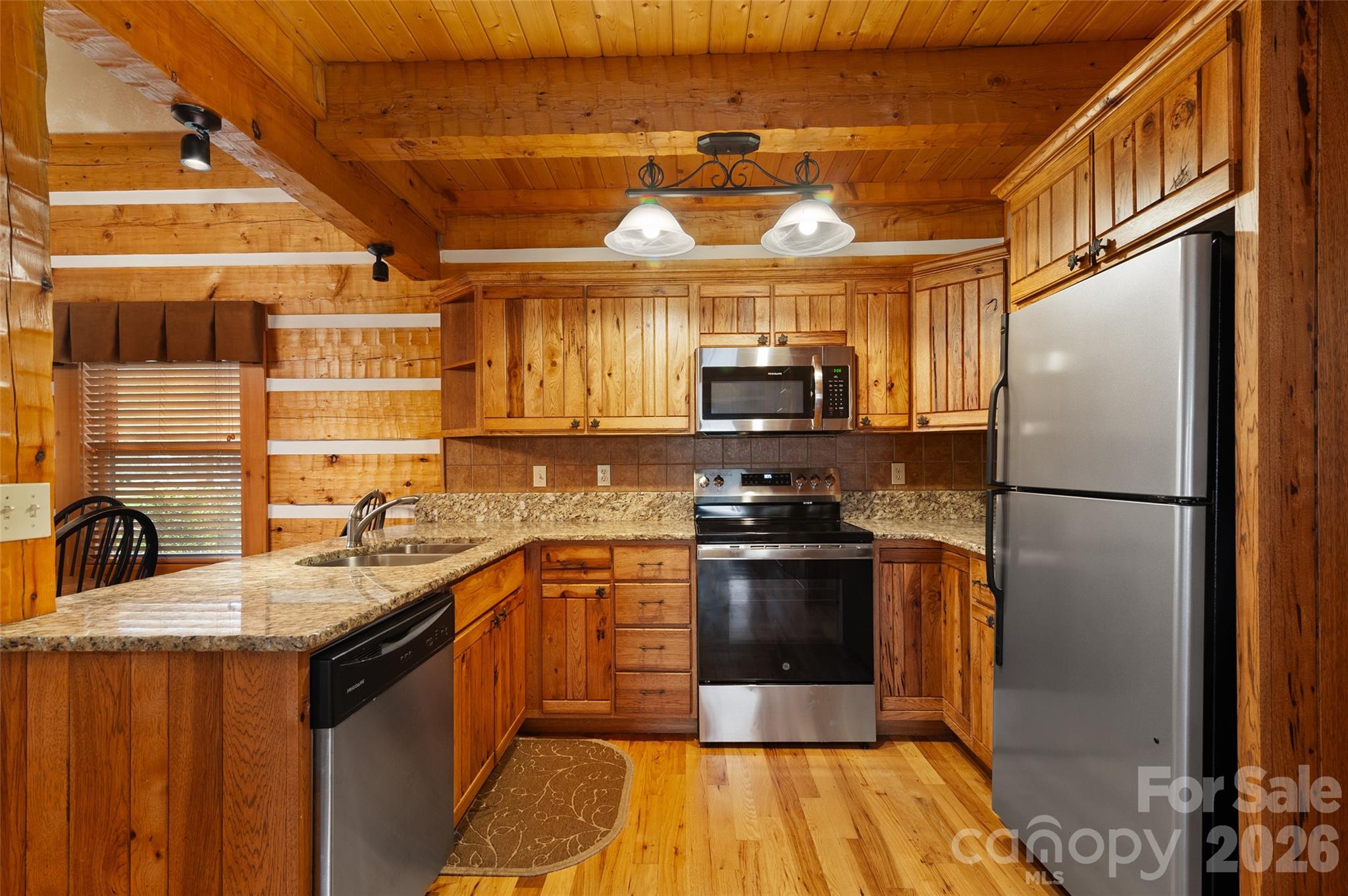 18 Rachels Circle — Maggie Valley