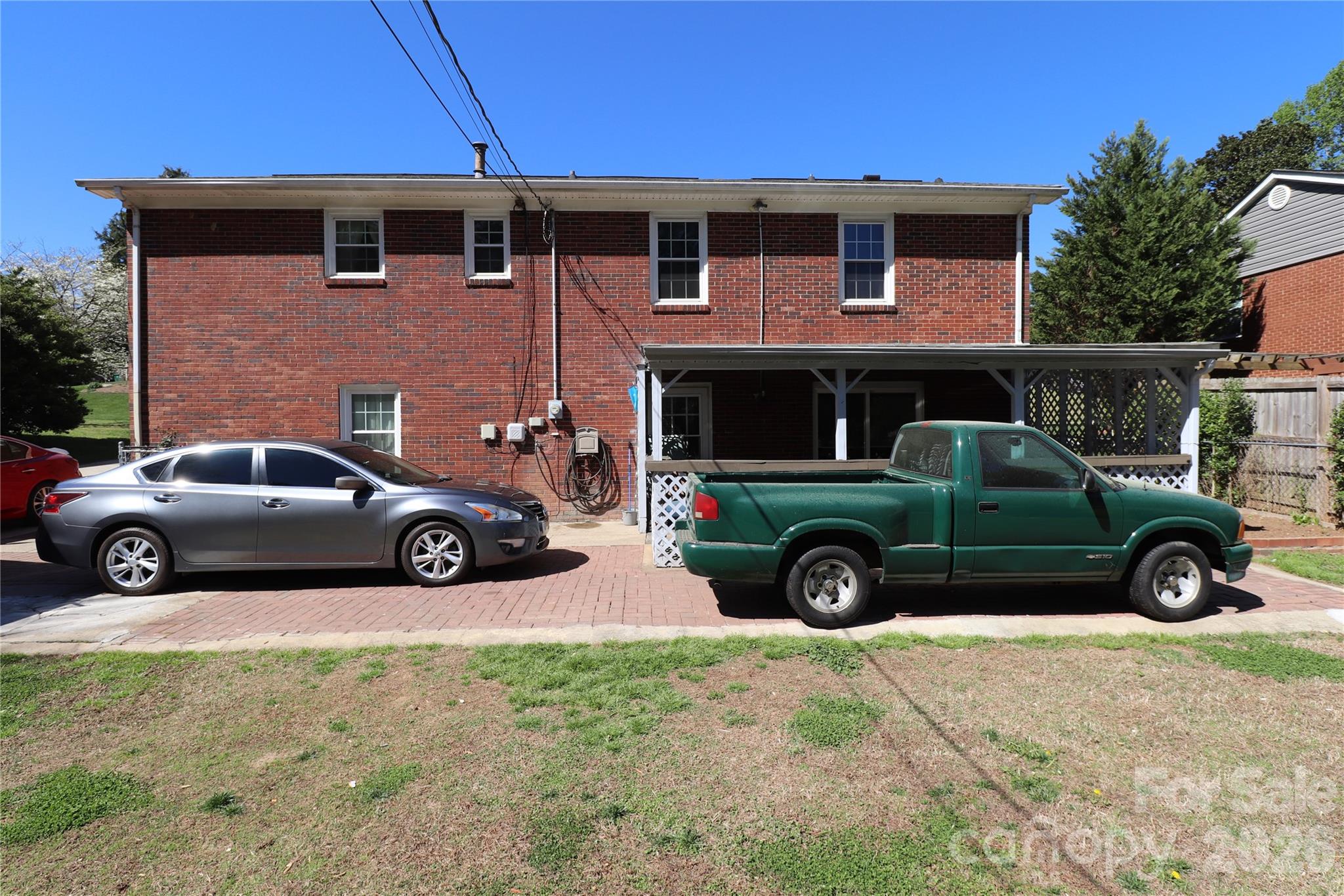 3931 Irvington Drive — Charlotte