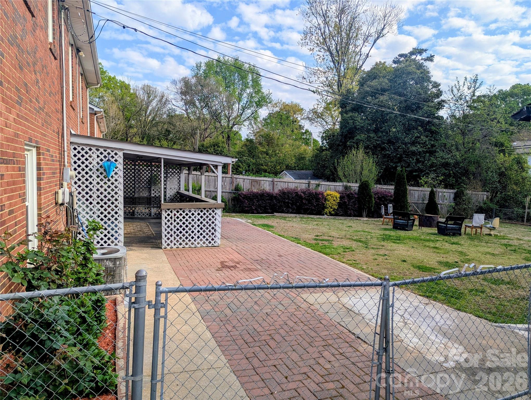 3931 Irvington Drive — Charlotte