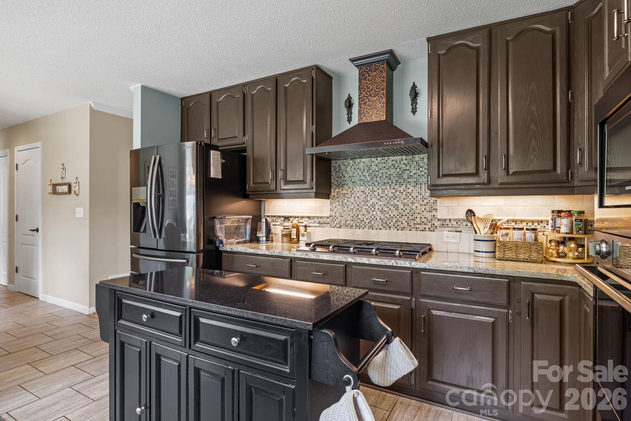 1531 Old Town Way — Hendersonville