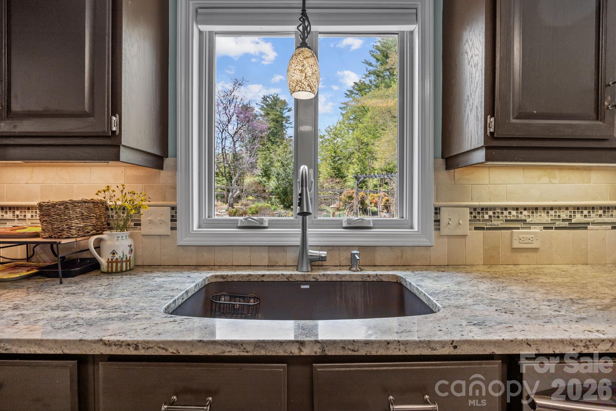1531 Old Town Way — Hendersonville