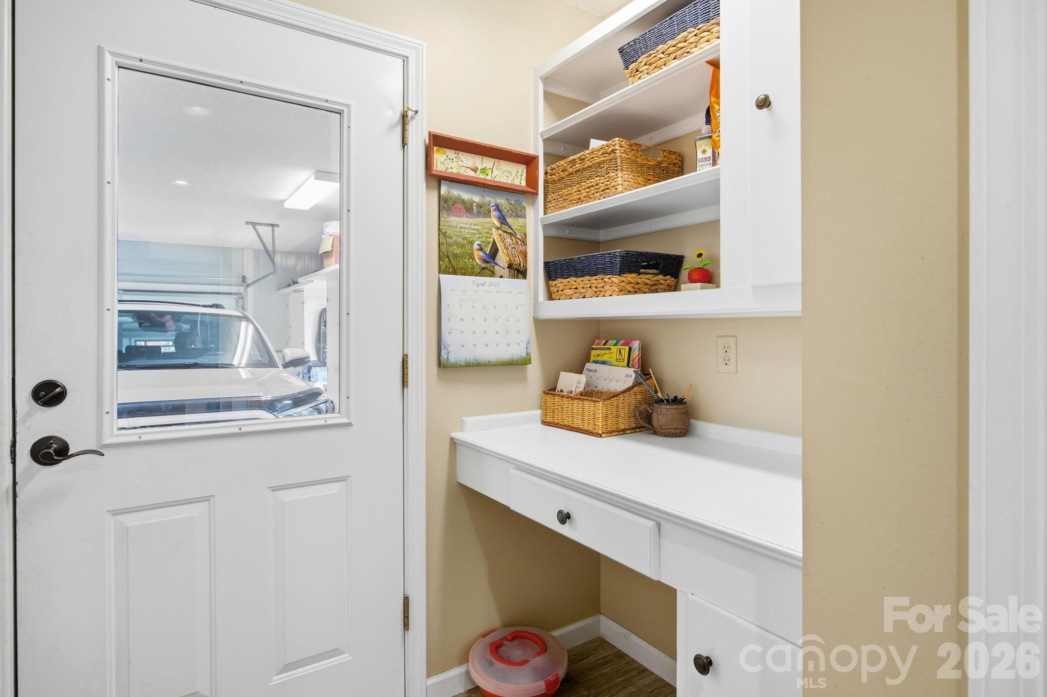 1531 Old Town Way — Hendersonville