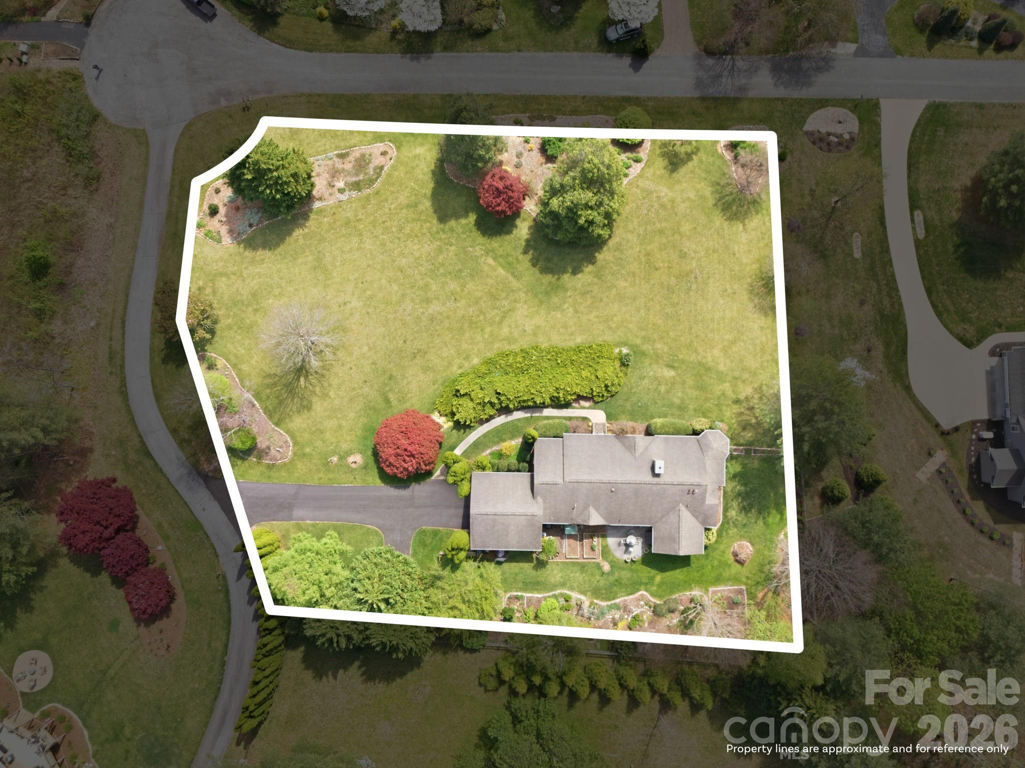 1531 Old Town Way — Hendersonville