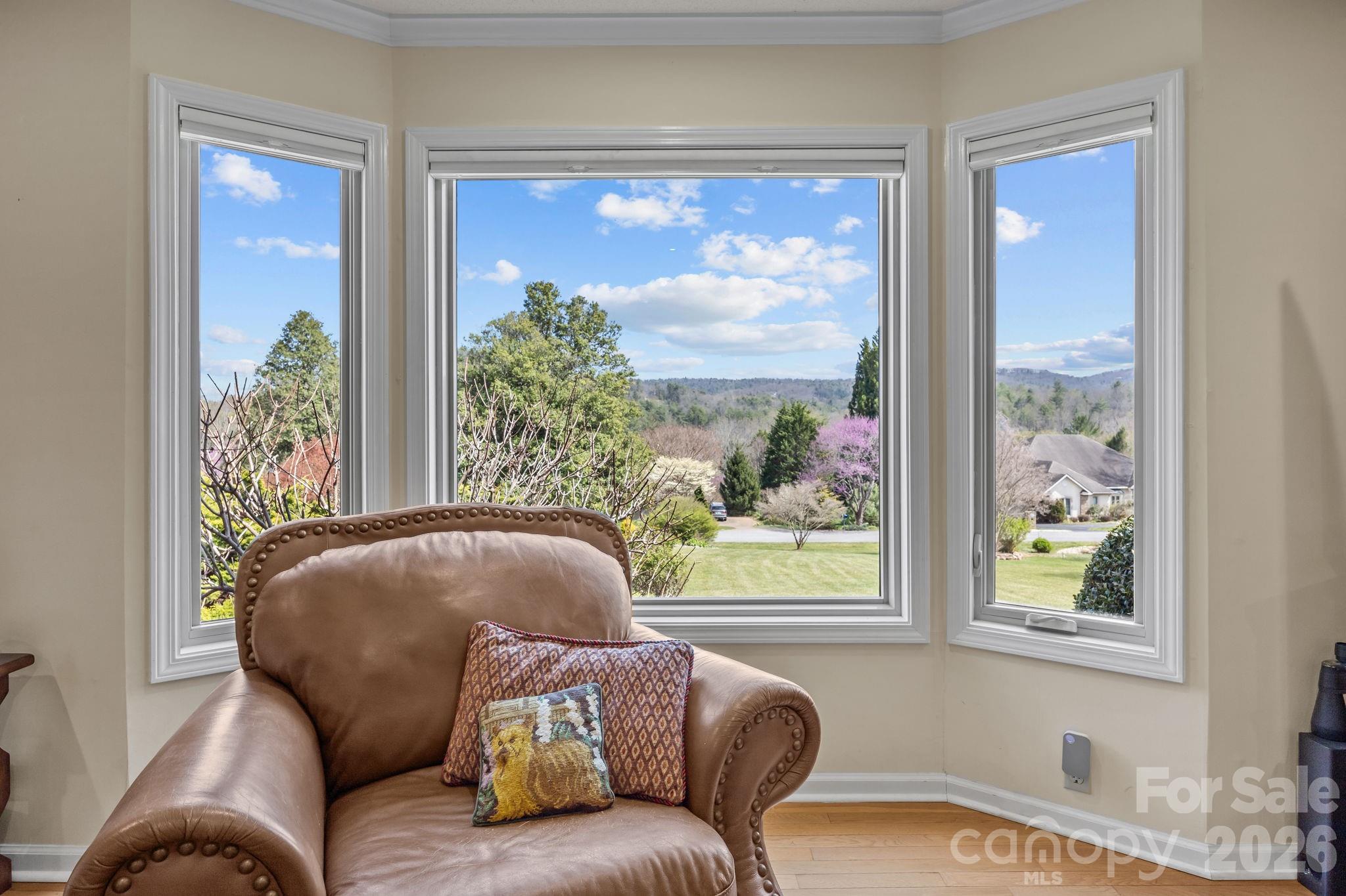 1531 Old Town Way — Hendersonville