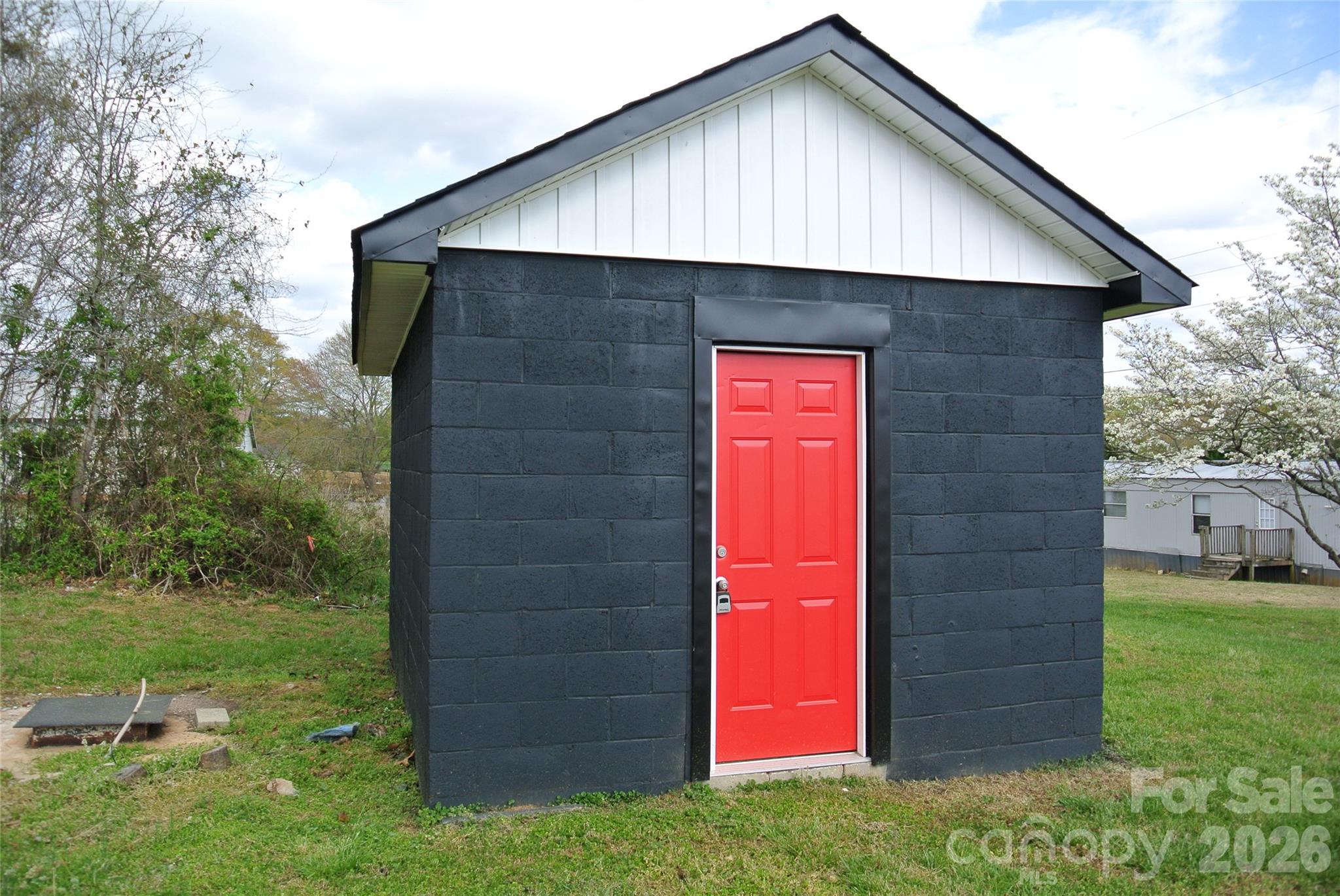 123 Moore Road — Ellenboro
