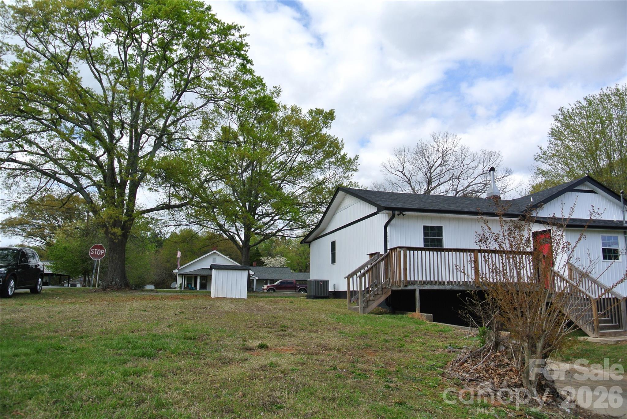 123 Moore Road — Ellenboro