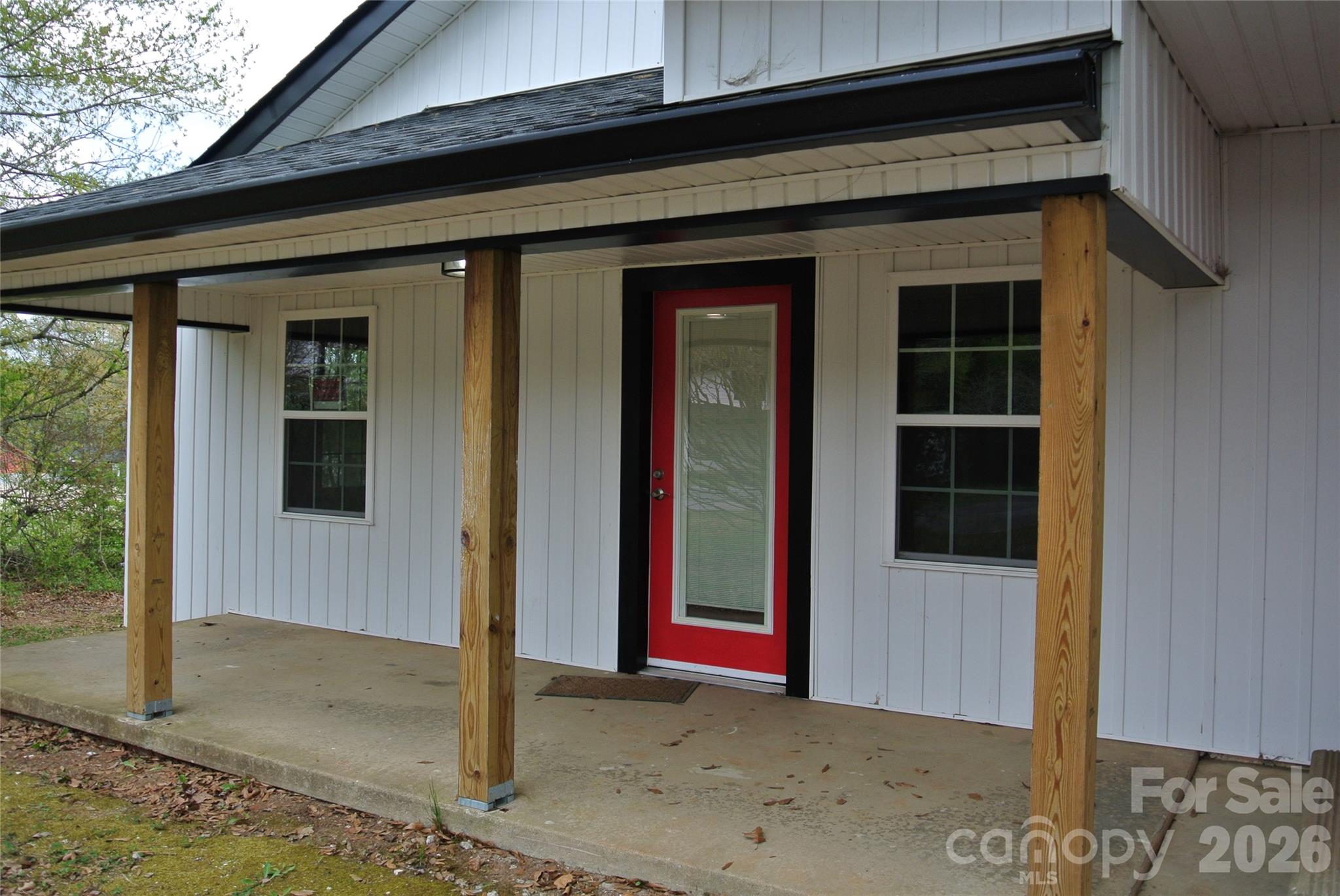 123 Moore Road — Ellenboro