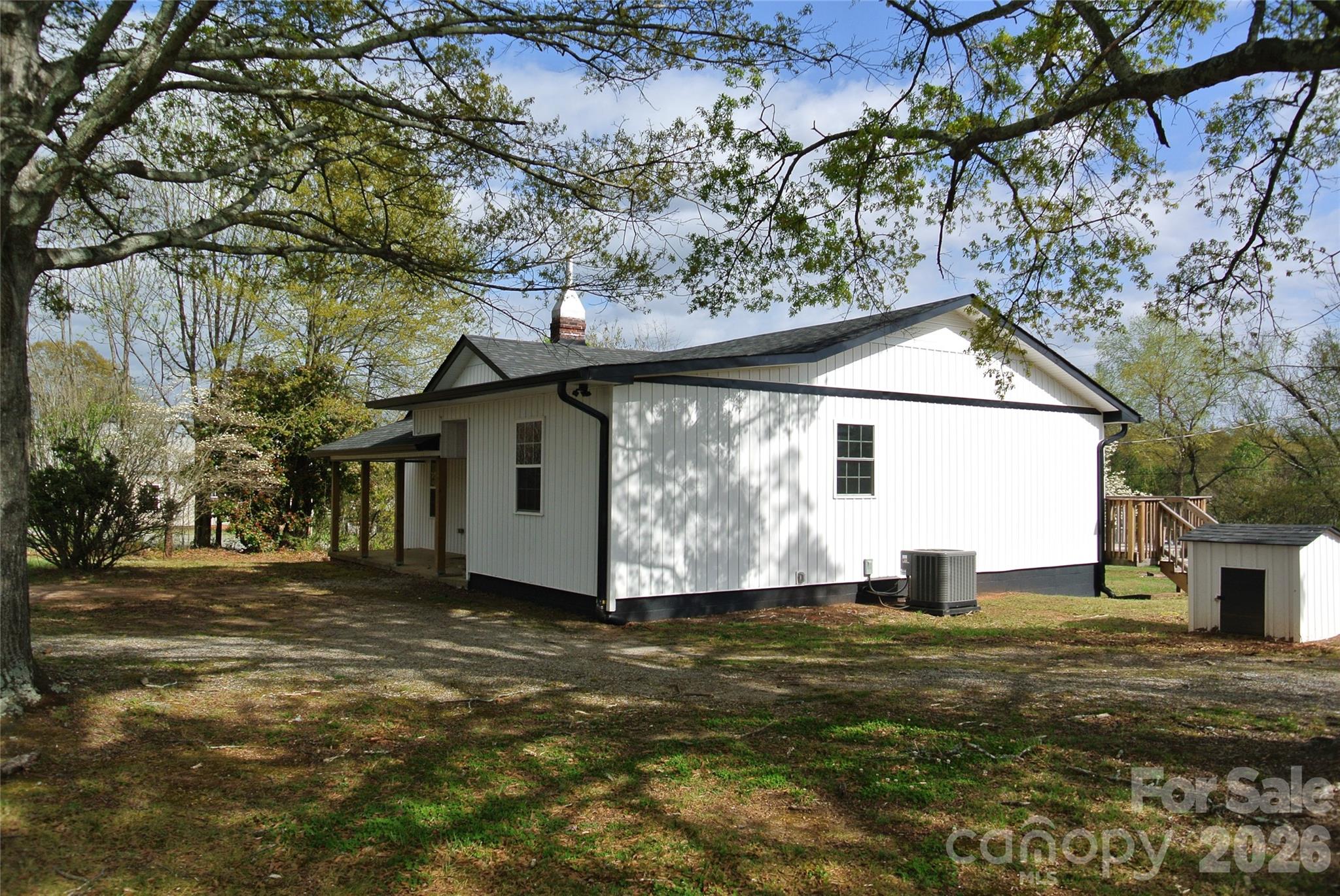 123 Moore Road — Ellenboro
