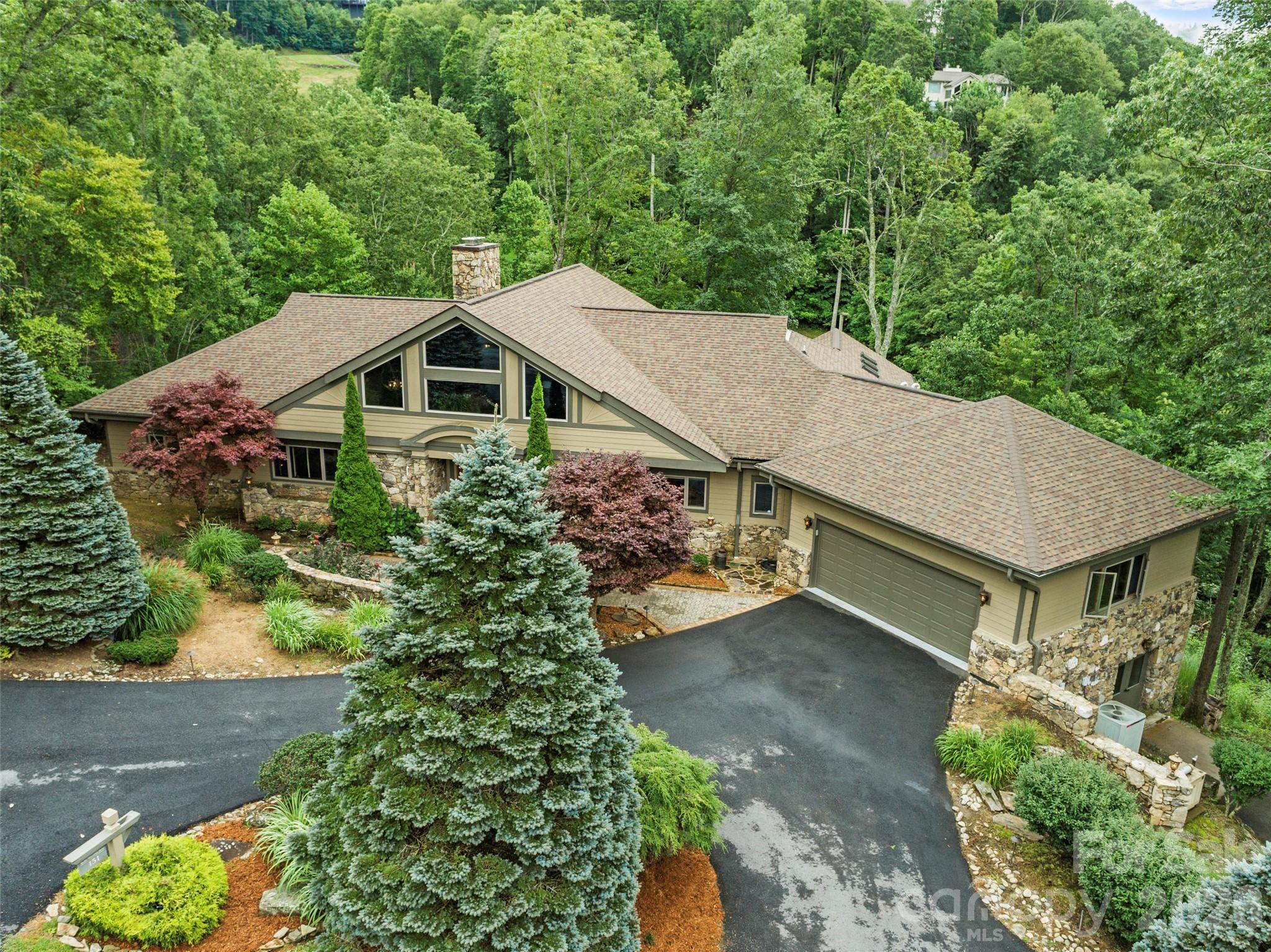 151 Austin Mountain Drive — Burnsville