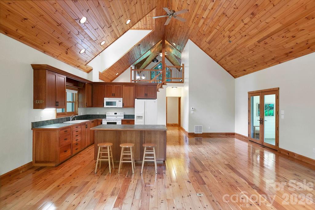 40 Walnut Ridge Circle — Brevard